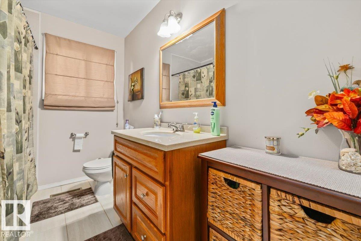Photo 18 at 4411 209 Street NW, Edgemont, Edmonton