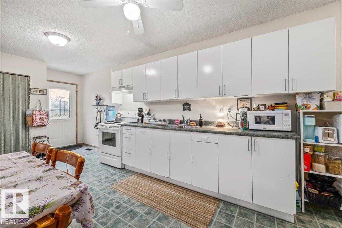 Photo 25 at 4411 209 Street NW, Edgemont, Edmonton