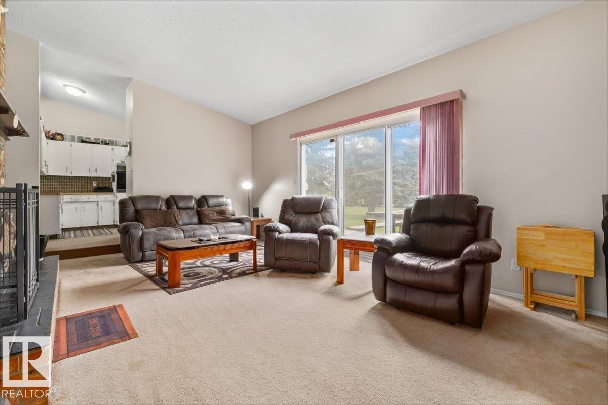 Photo 9 at 4411 209 Street NW, Edgemont, Edmonton