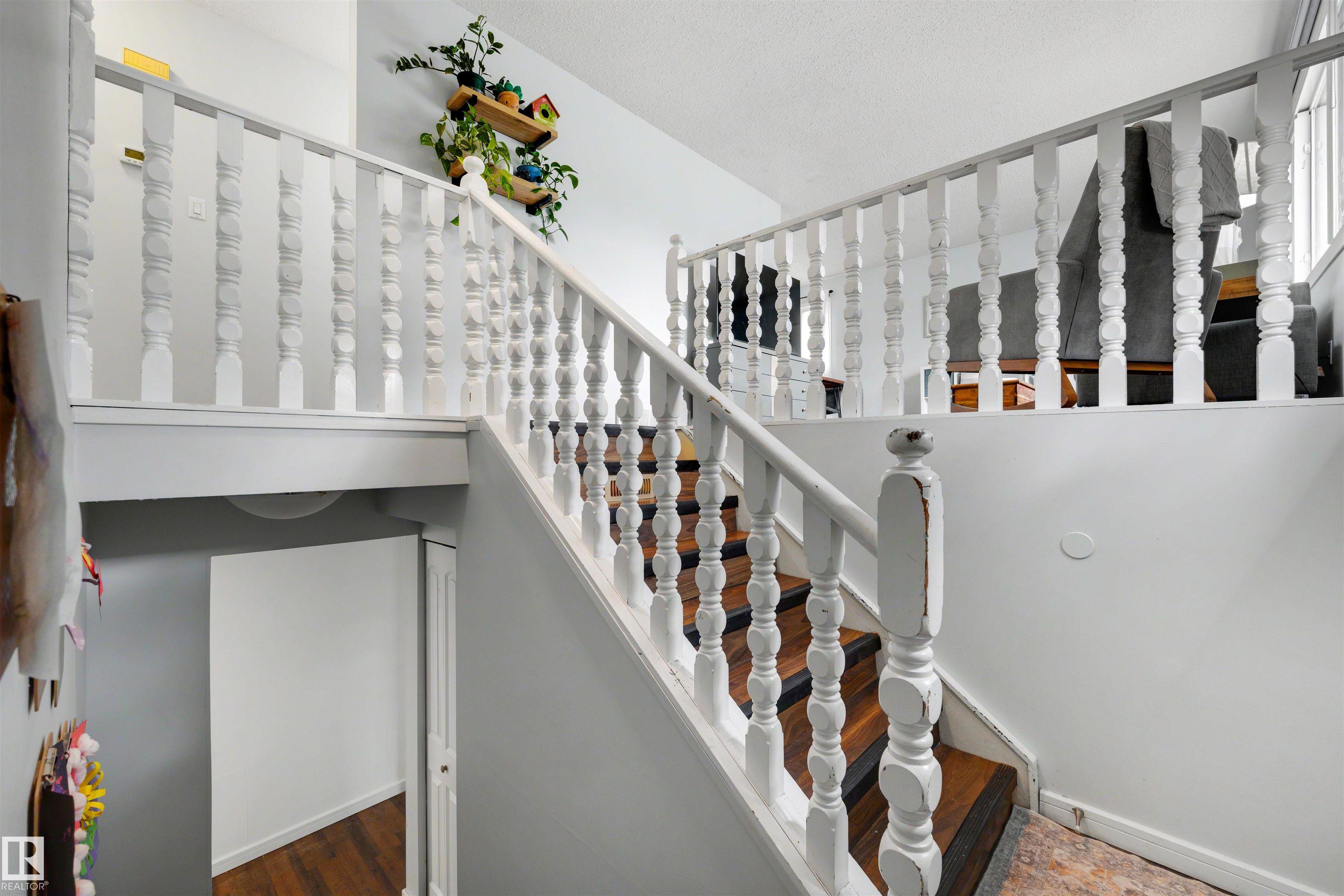 5502 52 Street, Willow Park, Leduc