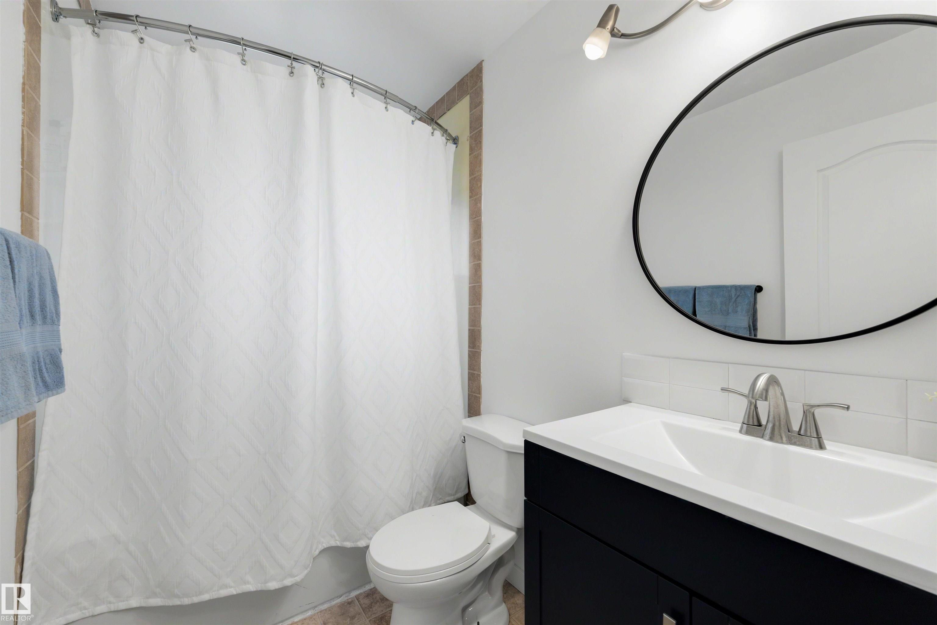 Photo 14 at 5502 52 Street, Willow Park, Leduc