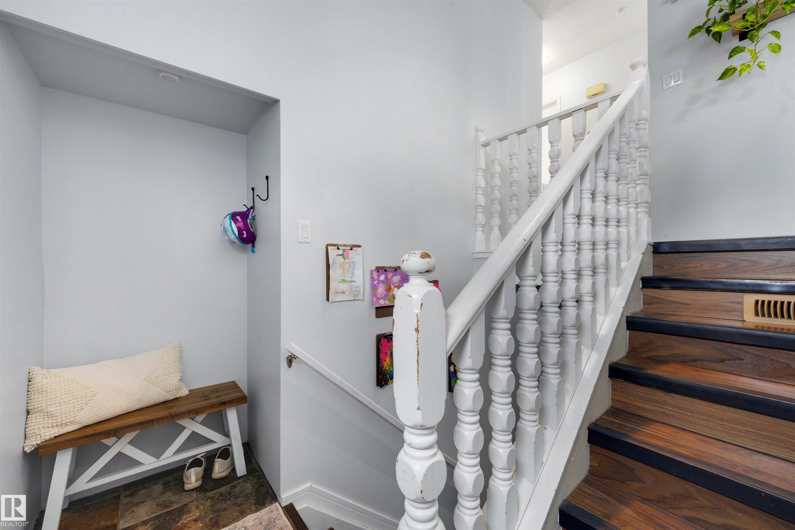 5502 52 Street, Willow Park, Leduc