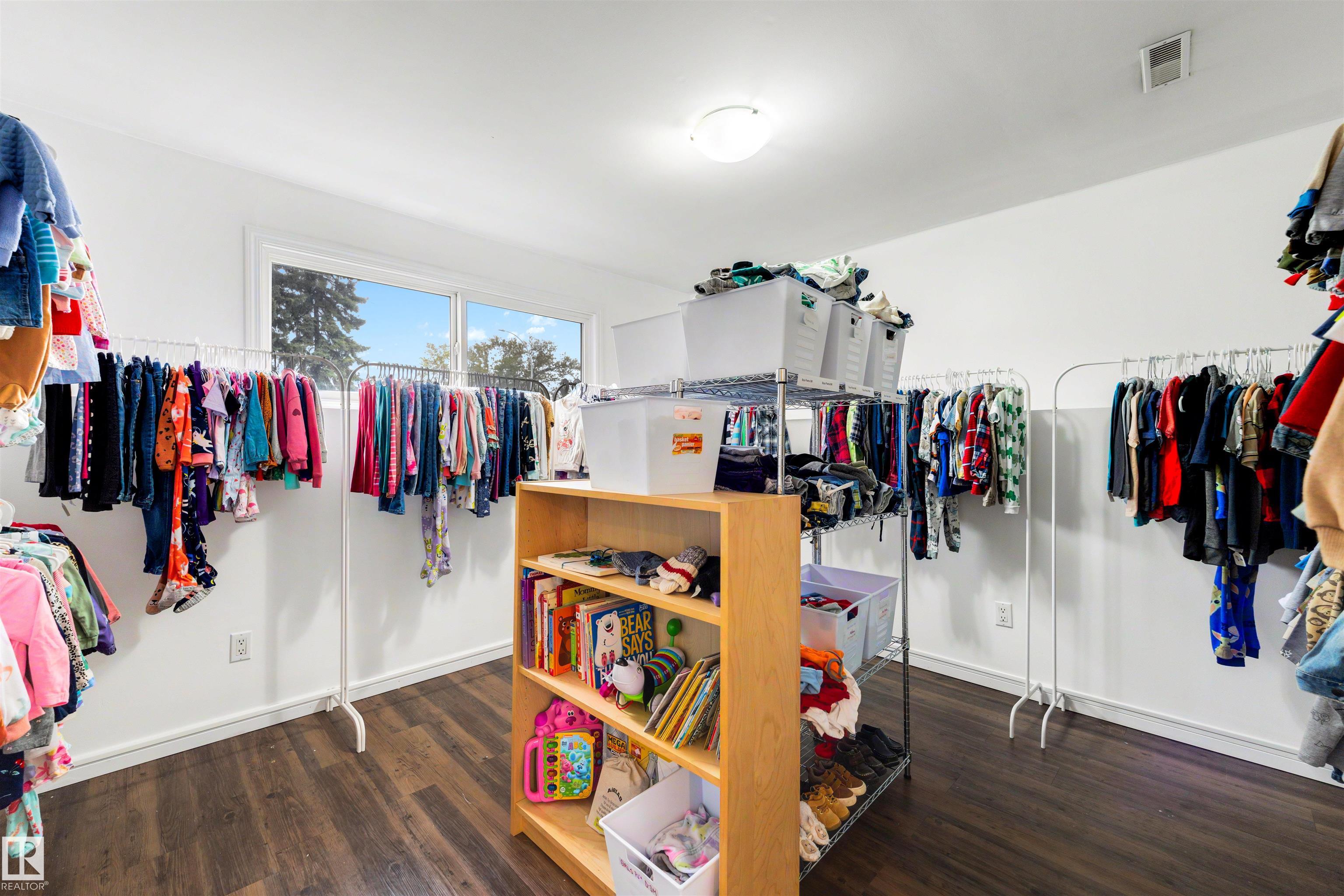 Photo 21 at 5502 52 Street, Willow Park, Leduc