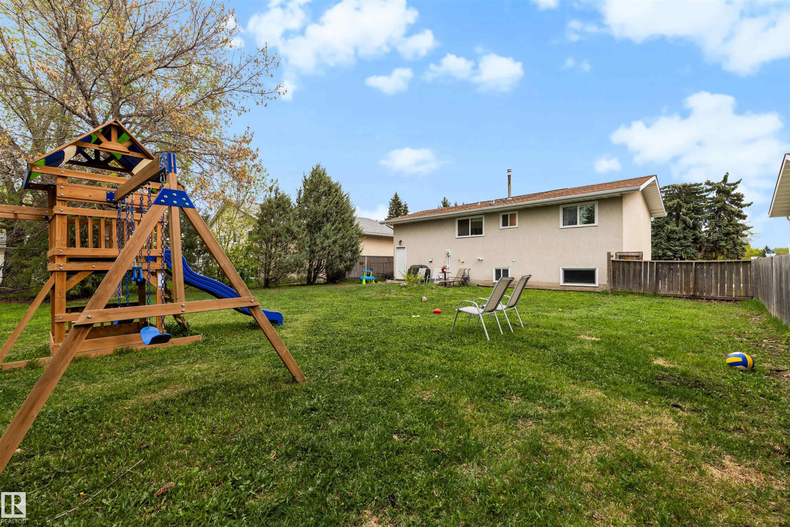 Photo 28 at 5502 52 Street, Willow Park, Leduc