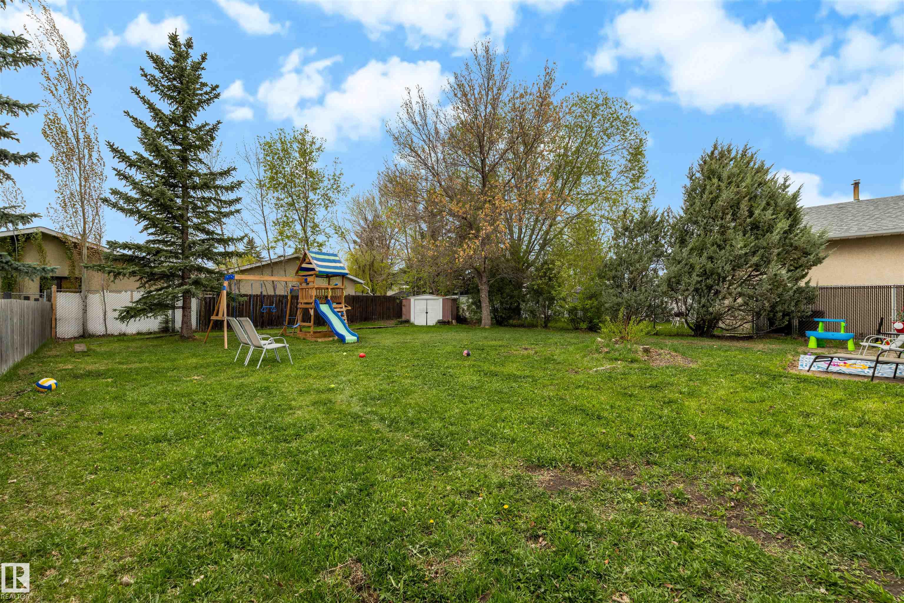 Photo 31 at 5502 52 Street, Willow Park, Leduc