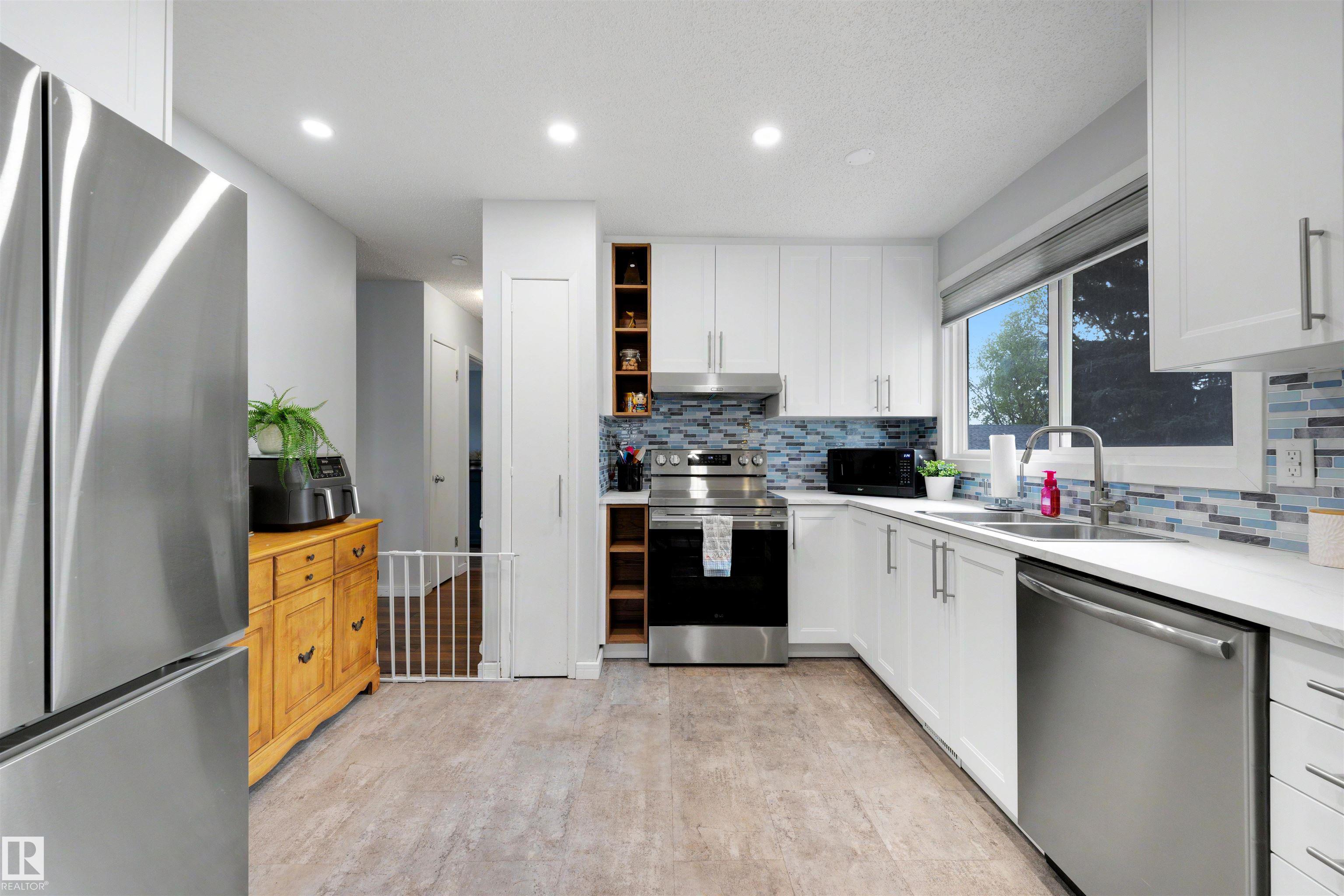 5502 52 Street, Willow Park, Leduc