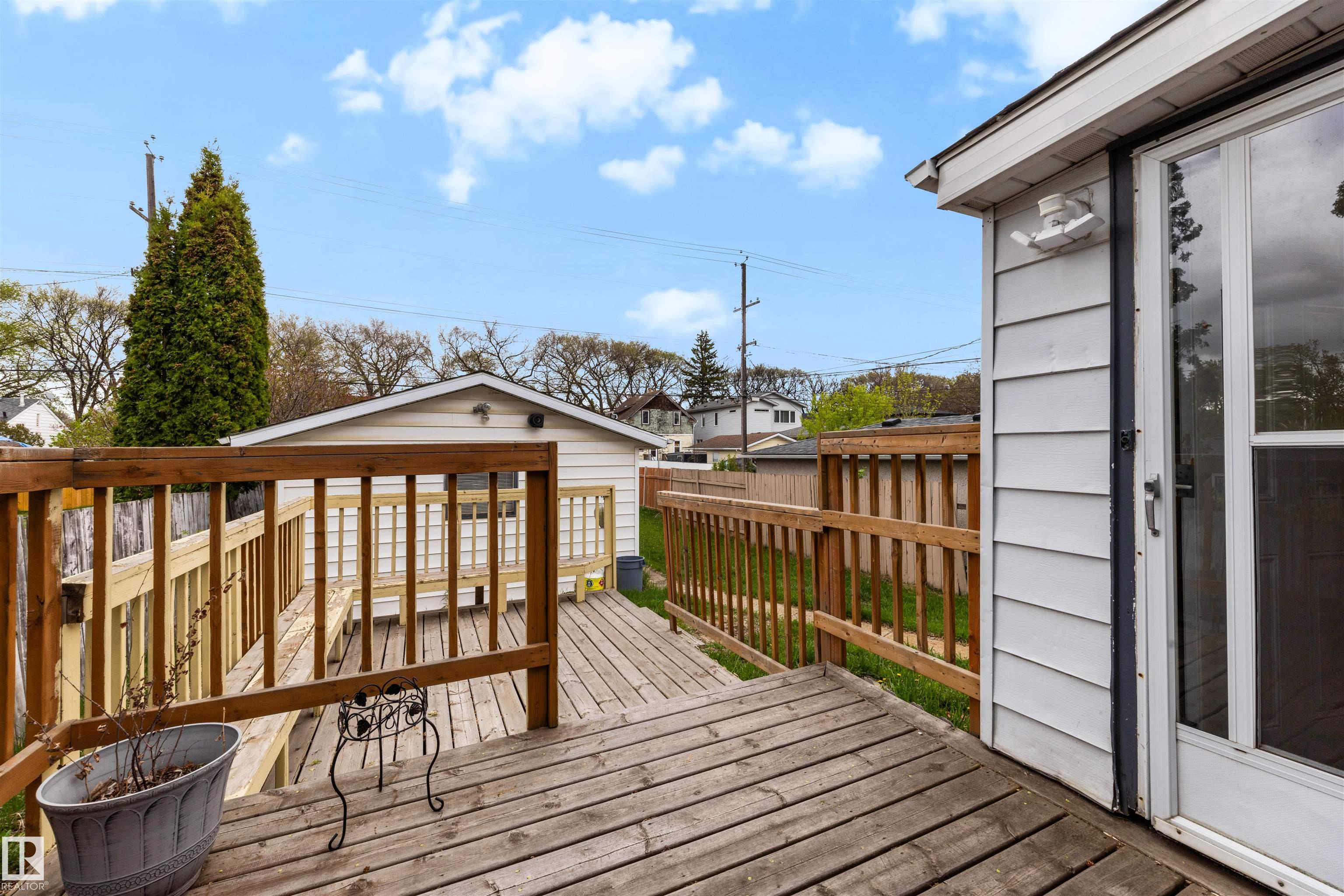 Photo 28 at 11417 91 Street NW, Alberta Avenue, Edmonton