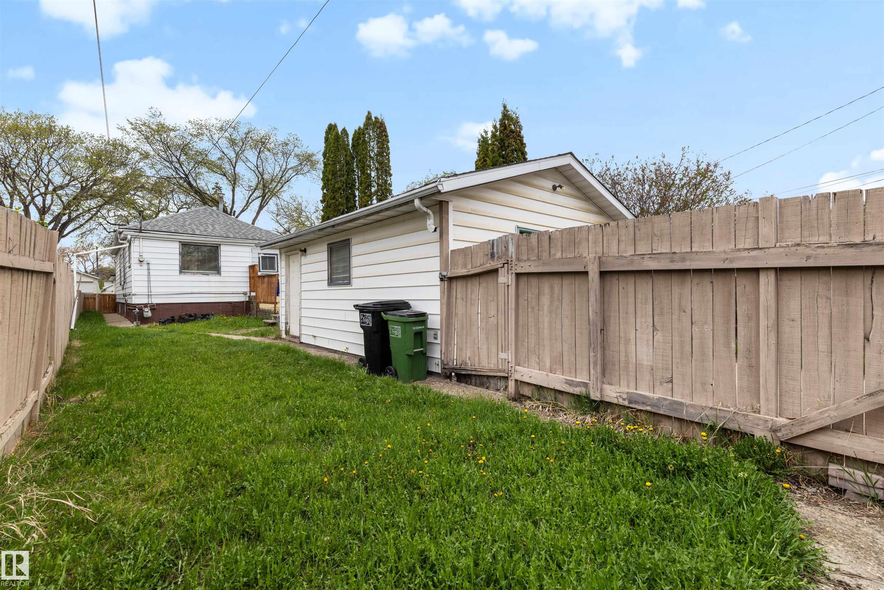 Photo 33 at 11417 91 Street NW, Alberta Avenue, Edmonton