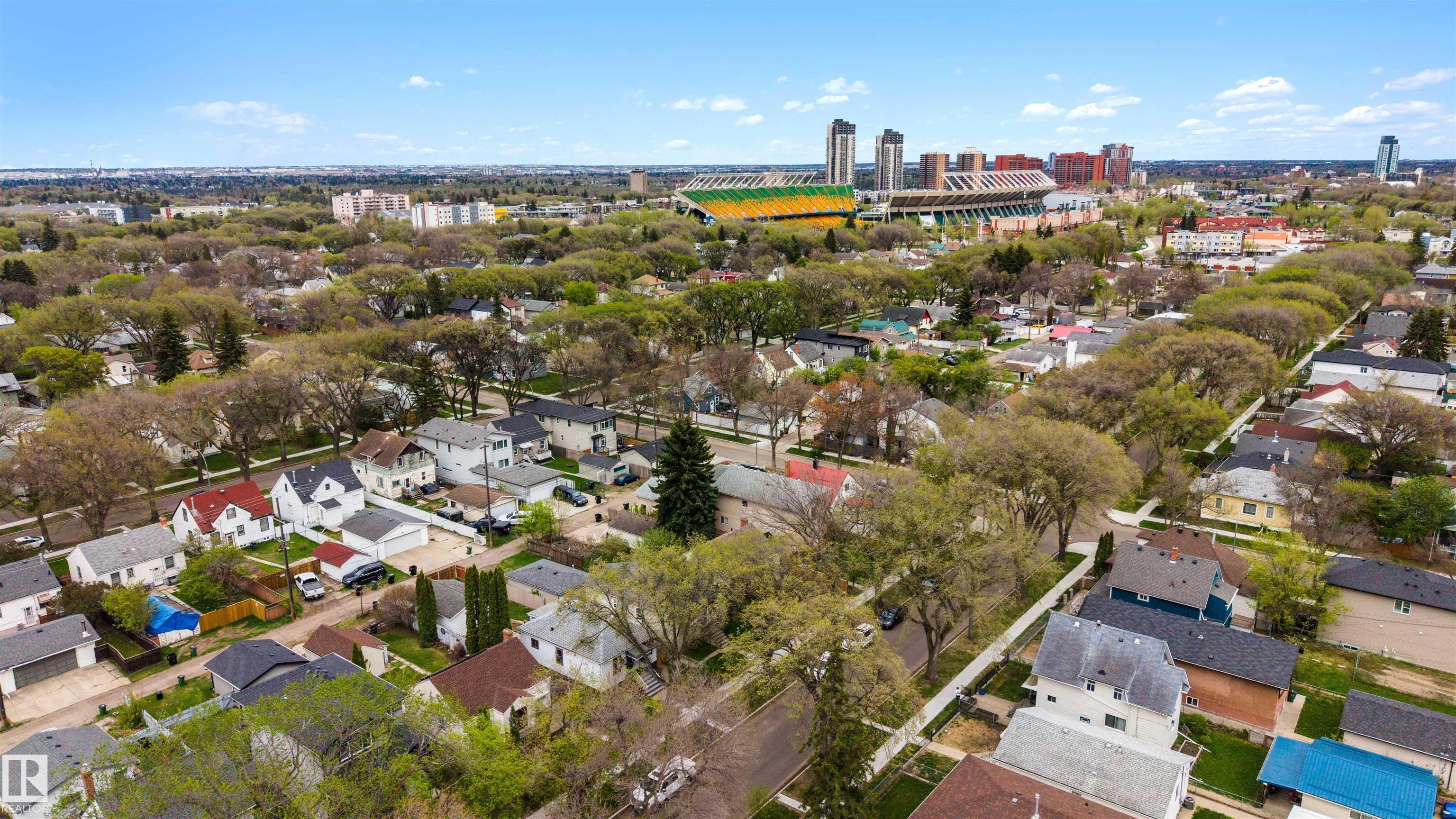 Photo 39 at 11417 91 Street NW, Alberta Avenue, Edmonton