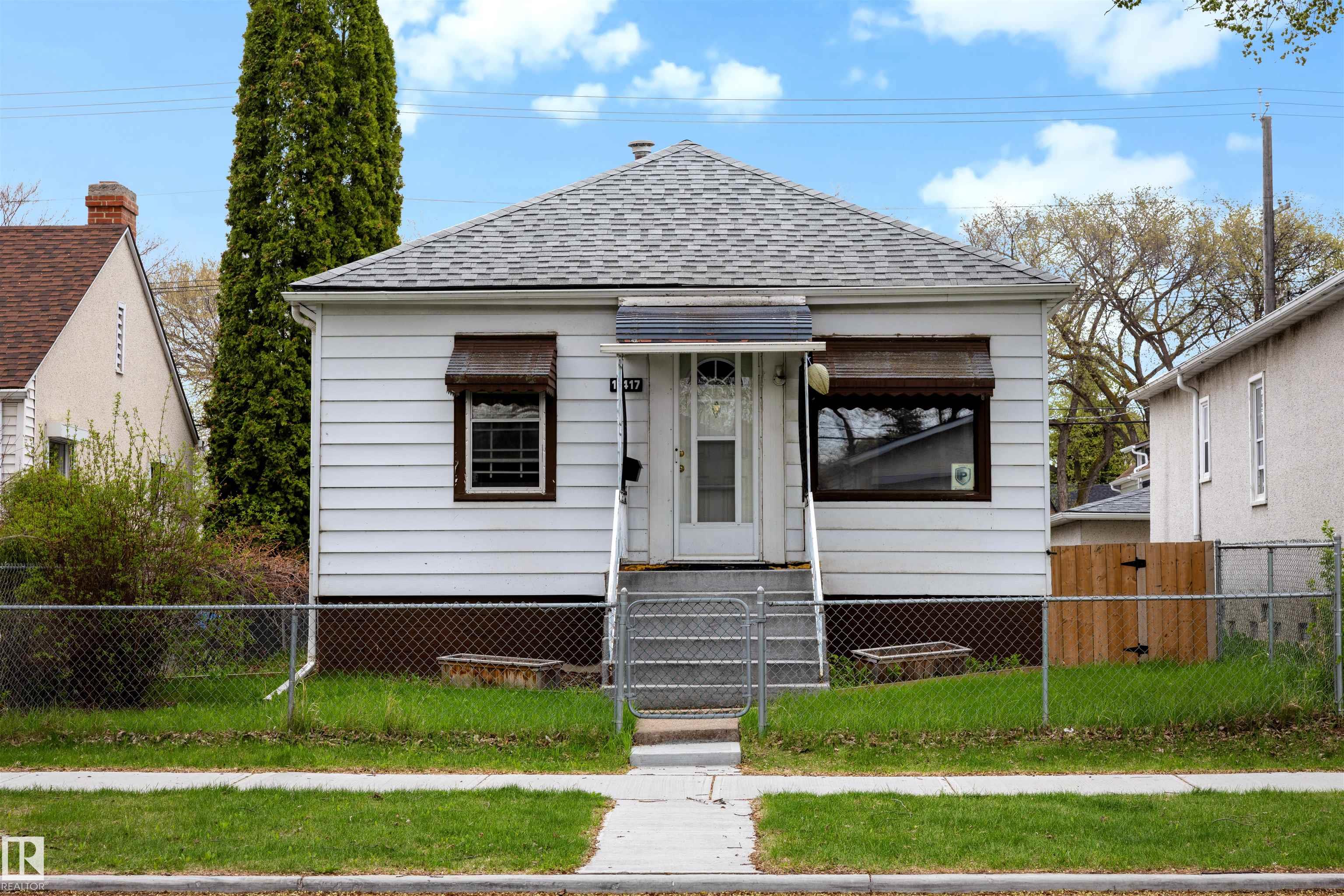 Photo 42 at 11417 91 Street NW, Alberta Avenue, Edmonton