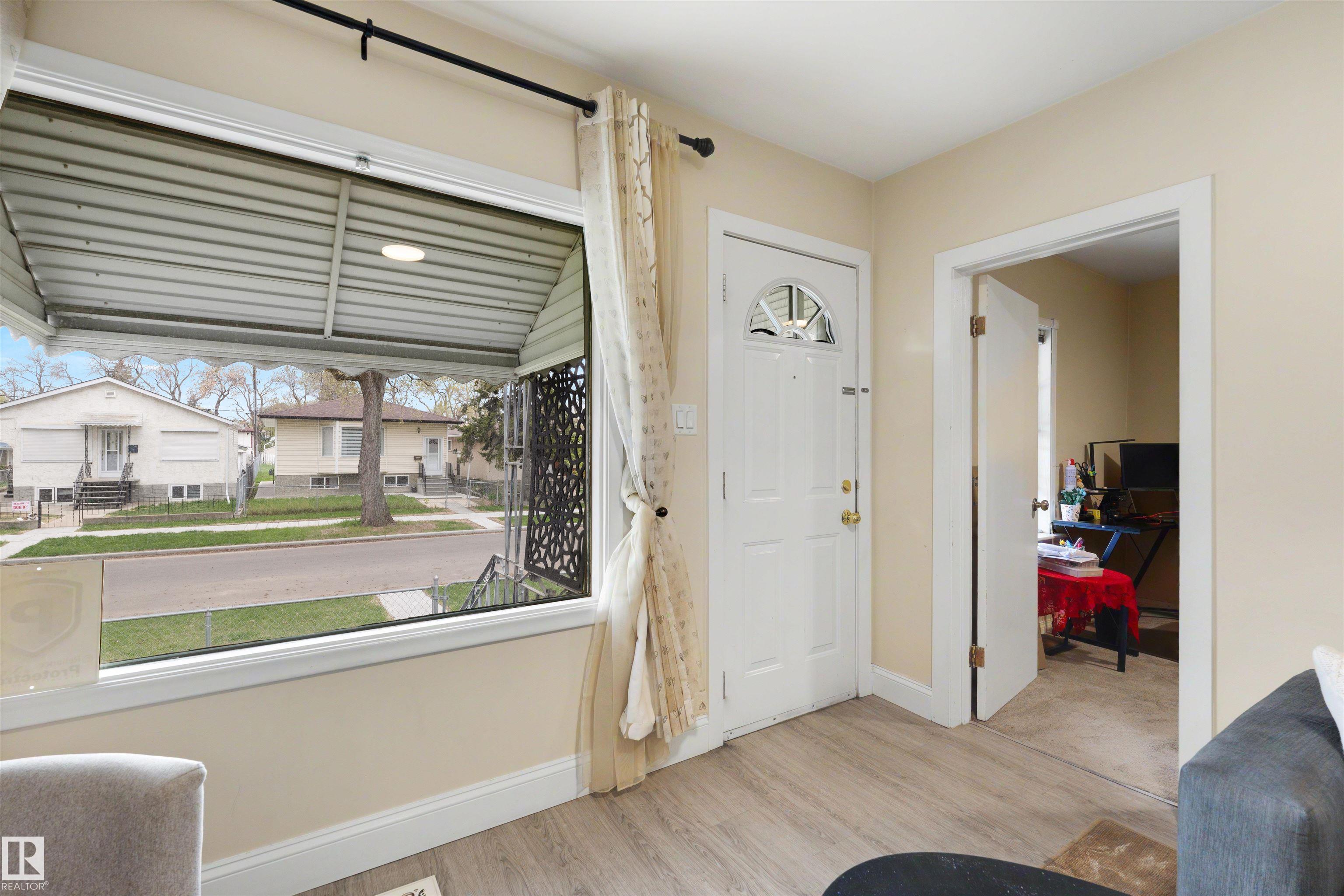 Photo 48 at 11417 91 Street NW, Alberta Avenue, Edmonton