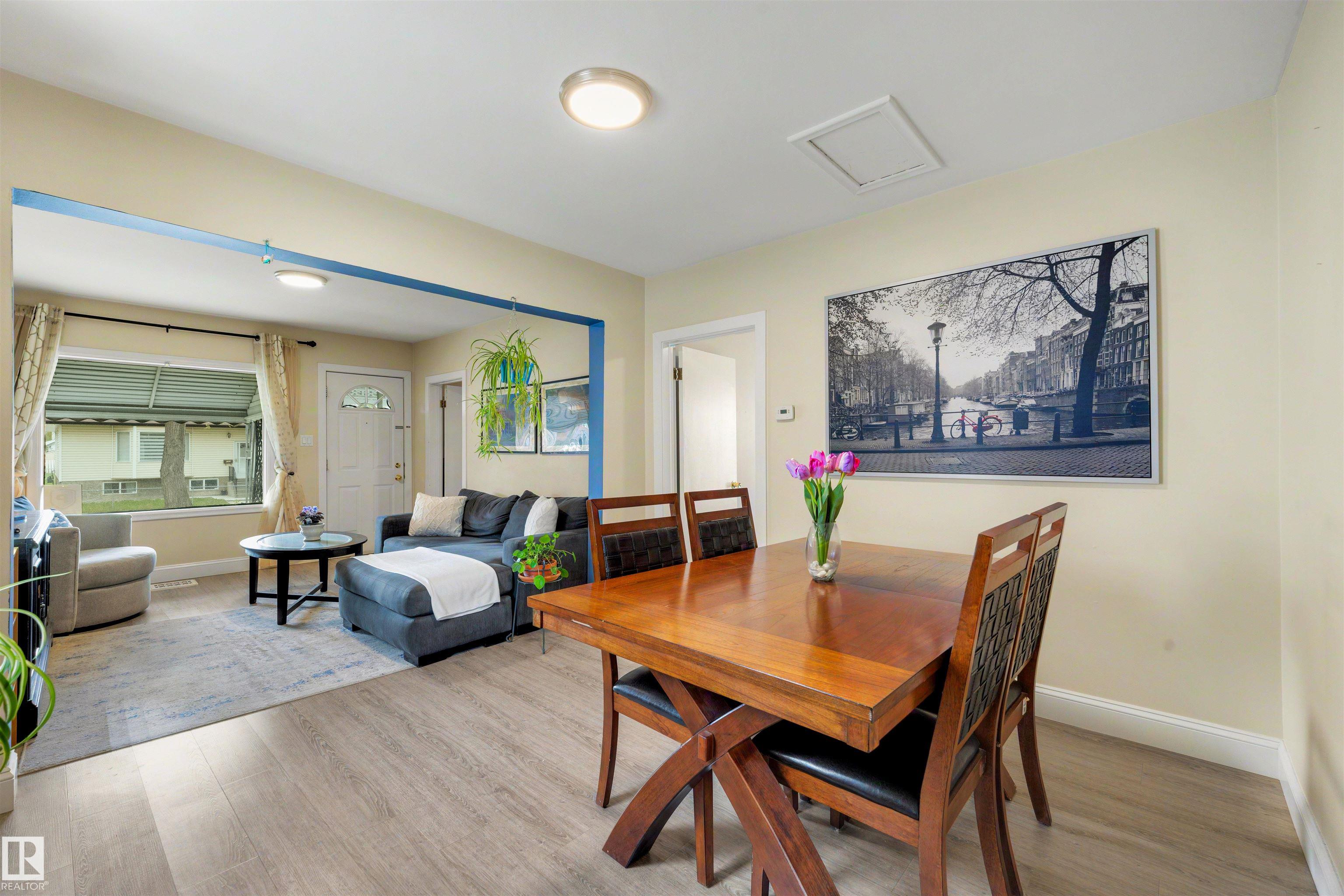 Photo 7 at 11417 91 Street NW, Alberta Avenue, Edmonton
