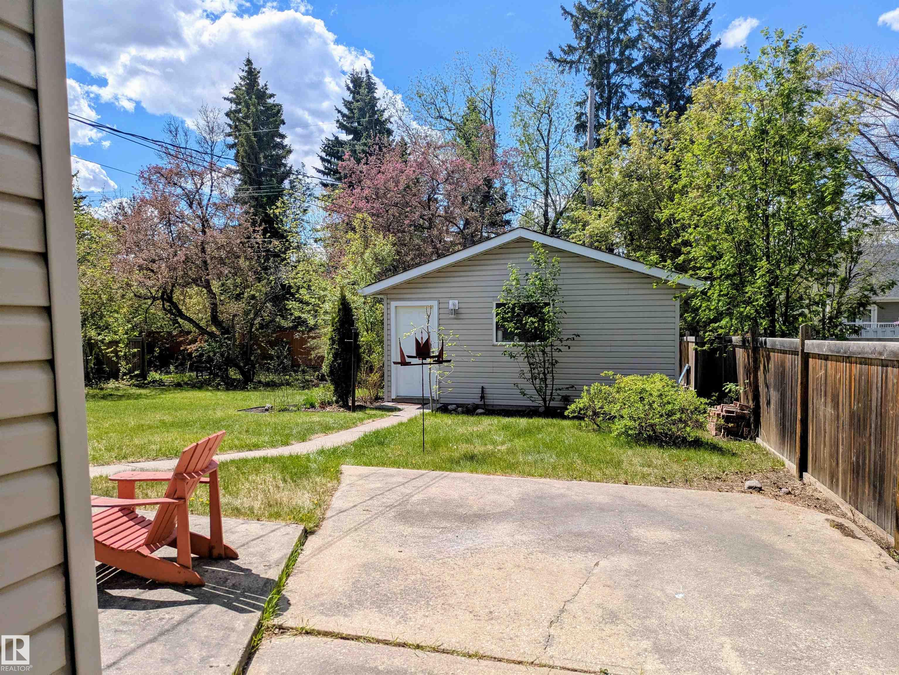 Photo 11 at 8718 119 Street NW, Windsor Park, Edmonton