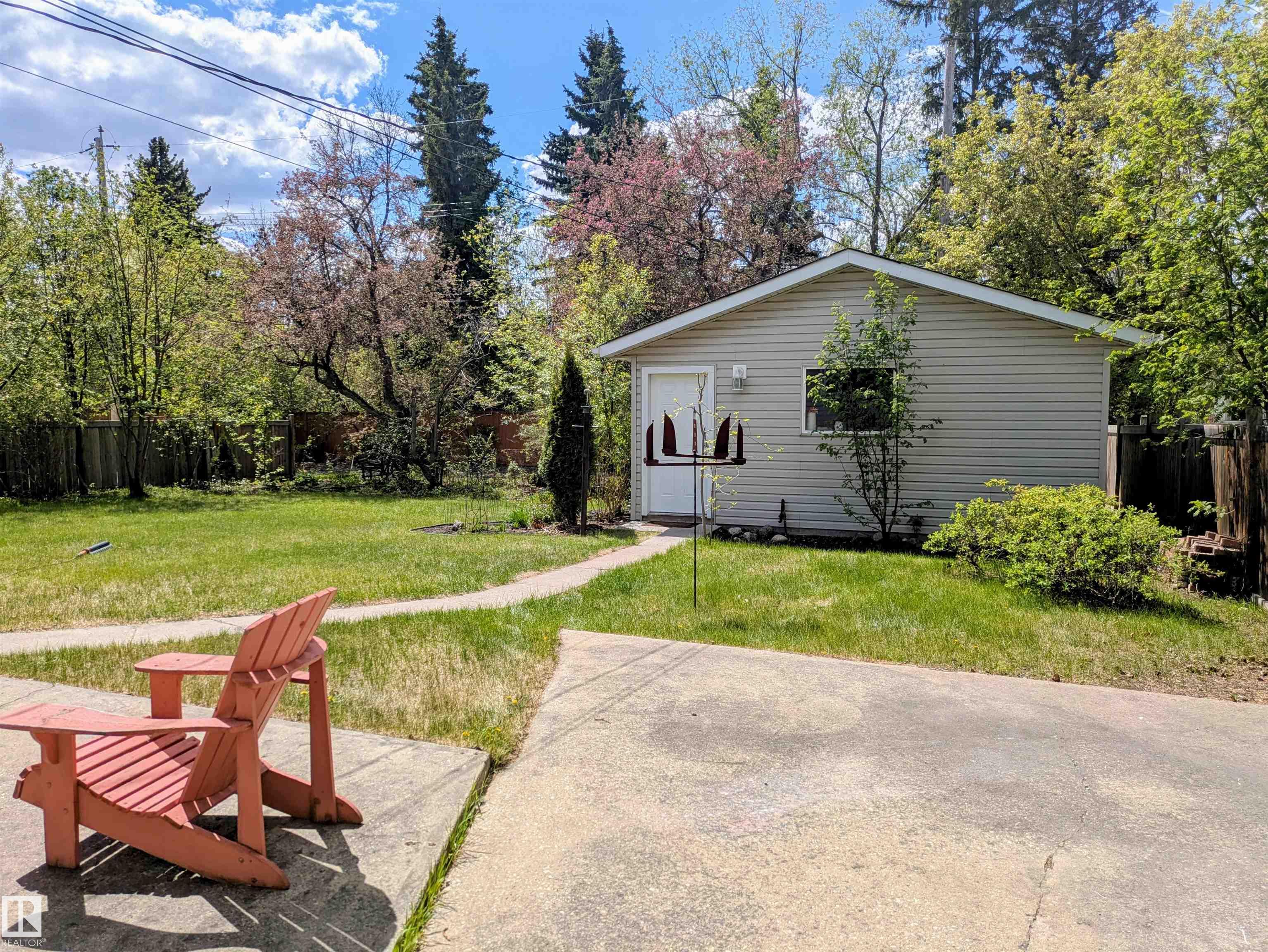 Photo 12 at 8718 119 Street NW, Windsor Park, Edmonton