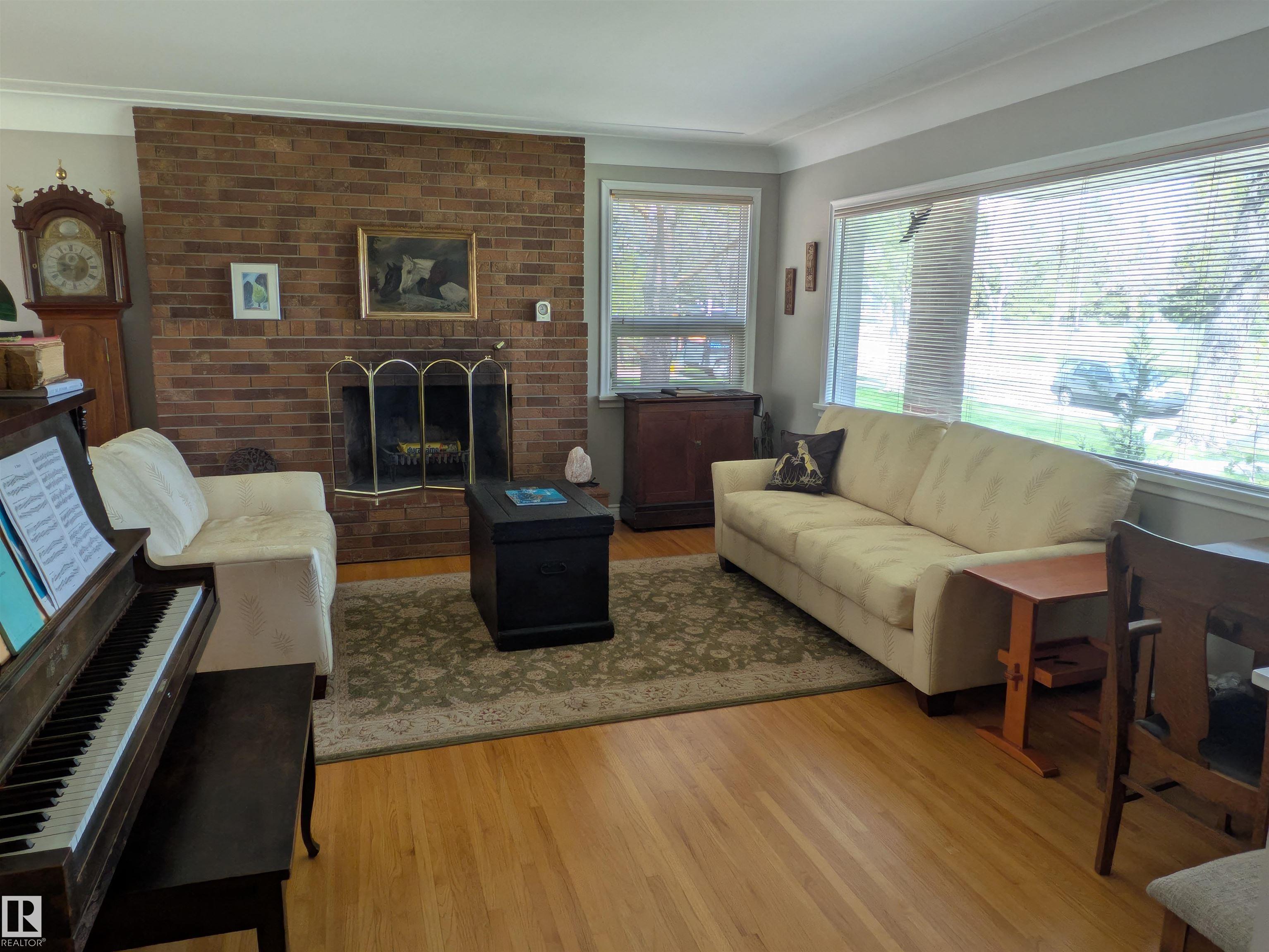 Photo 15 at 8718 119 Street NW, Windsor Park, Edmonton