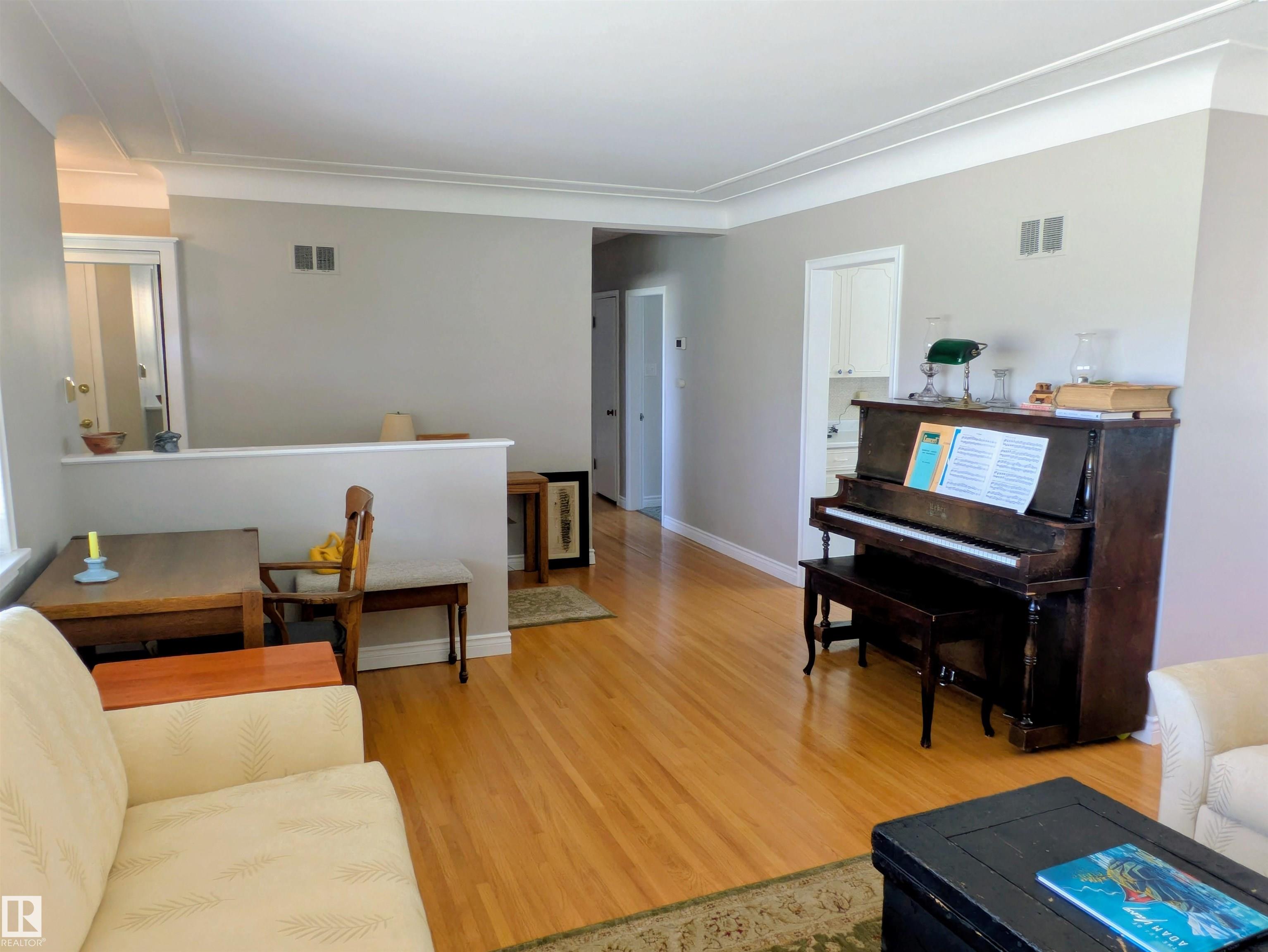 Photo 22 at 8718 119 Street NW, Windsor Park, Edmonton