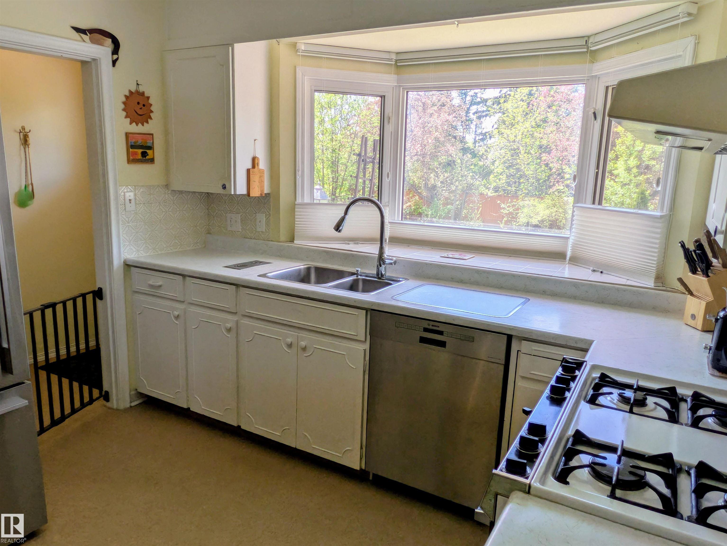 Photo 26 at 8718 119 Street NW, Windsor Park, Edmonton