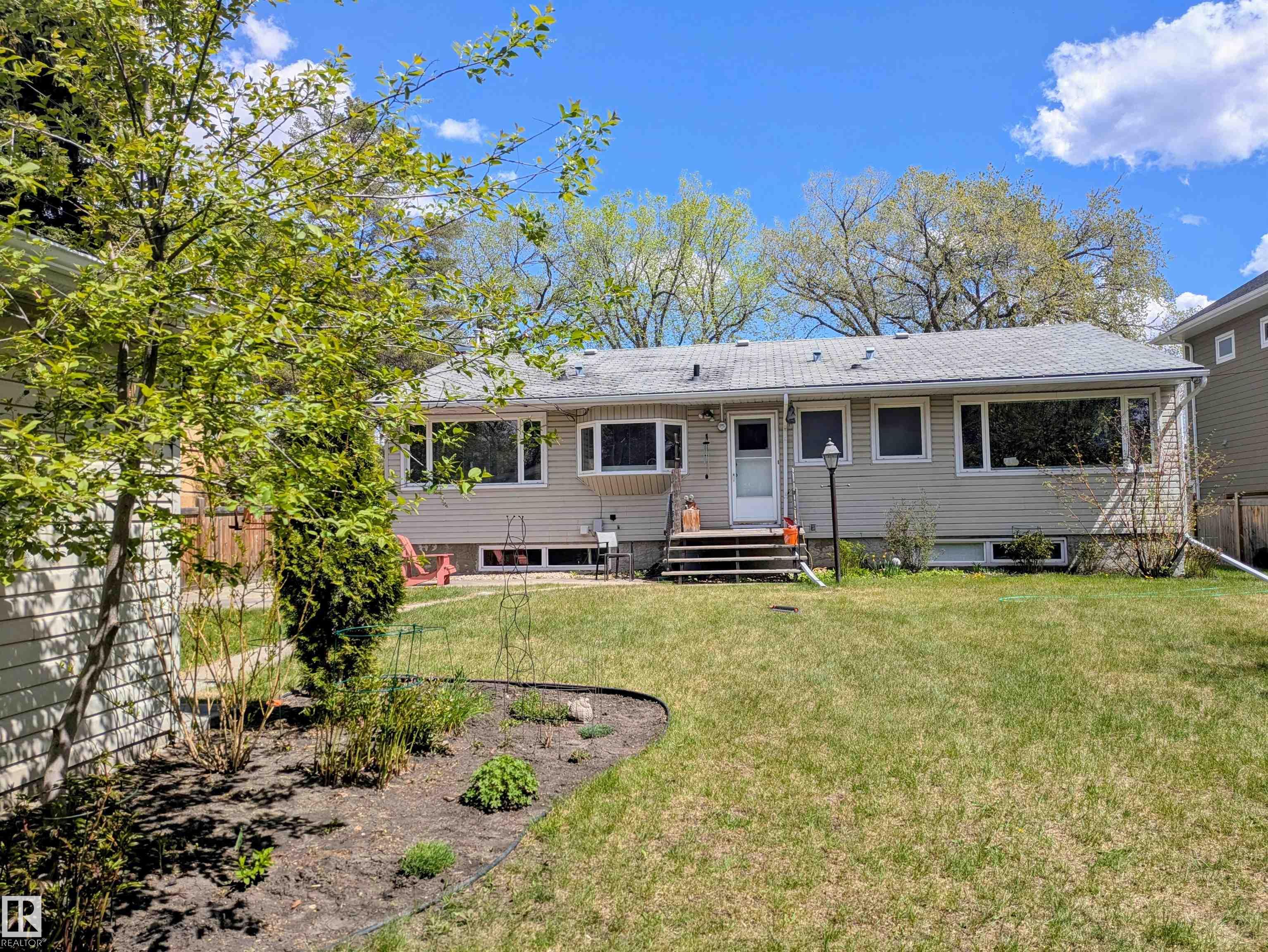 Photo 8 at 8718 119 Street NW, Windsor Park, Edmonton