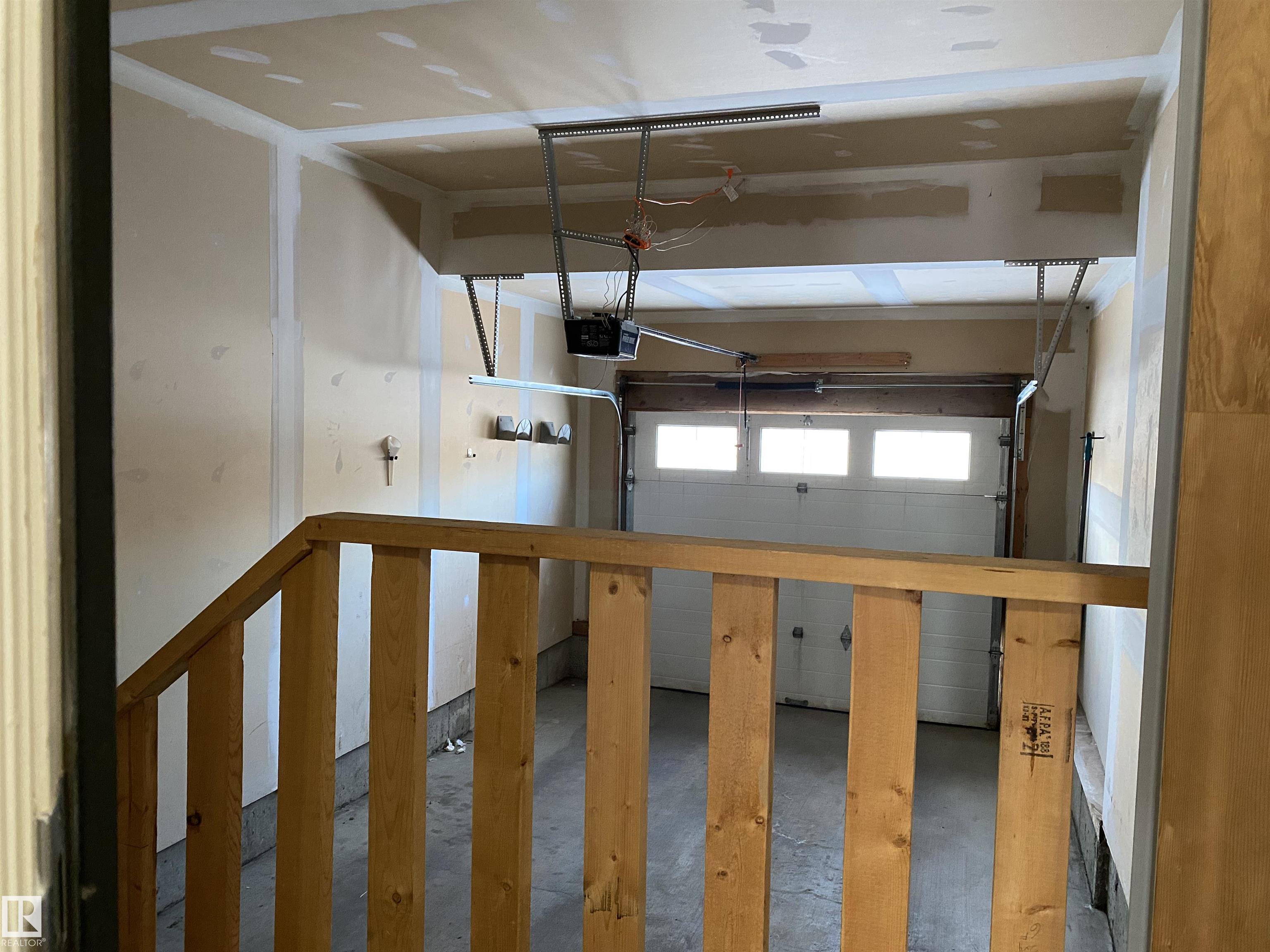 Photo 12 at 6411 18 Avenue SW, Walker, Edmonton
