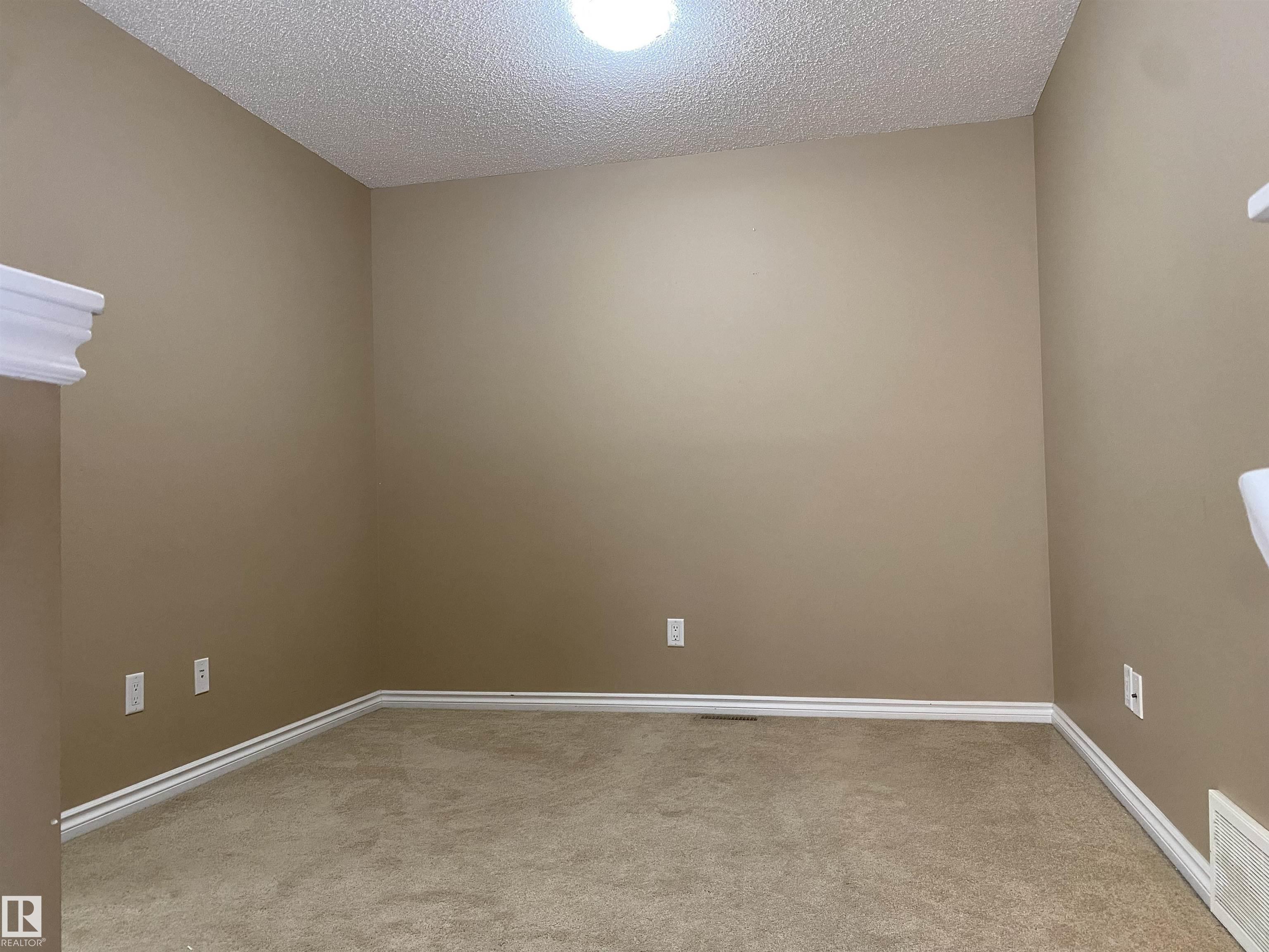 Photo 14 at 6411 18 Avenue SW, Walker, Edmonton