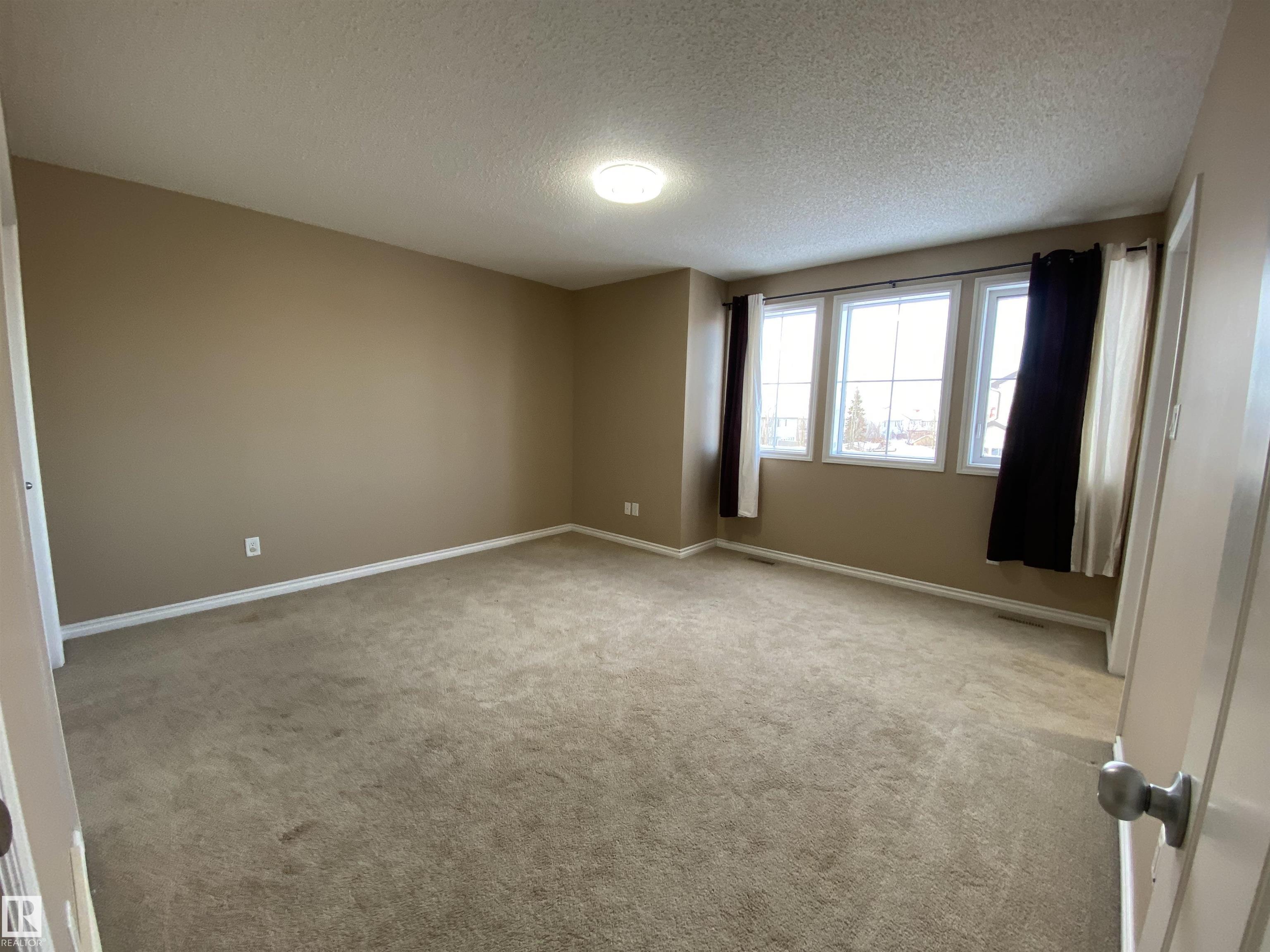 Photo 21 at 6411 18 Avenue SW, Walker, Edmonton
