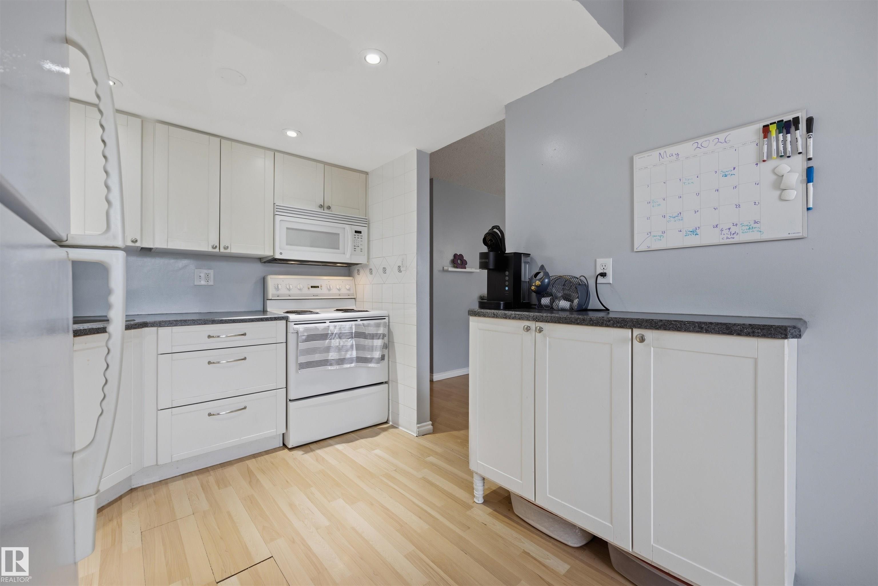 Photo 11 at 3 - 18315 89 Avenue NW, Belmead, Edmonton