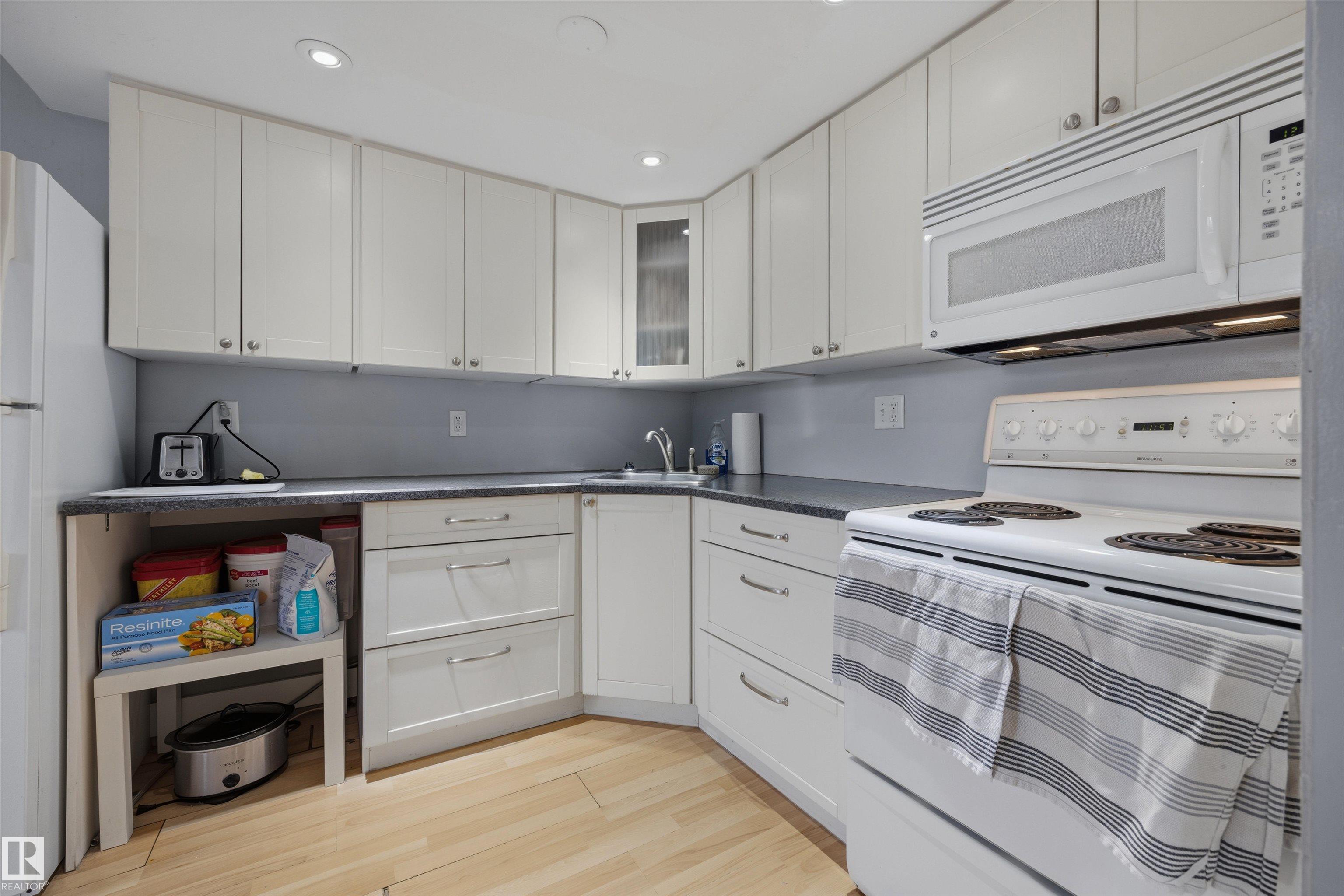 Photo 13 at 3 - 18315 89 Avenue NW, Belmead, Edmonton