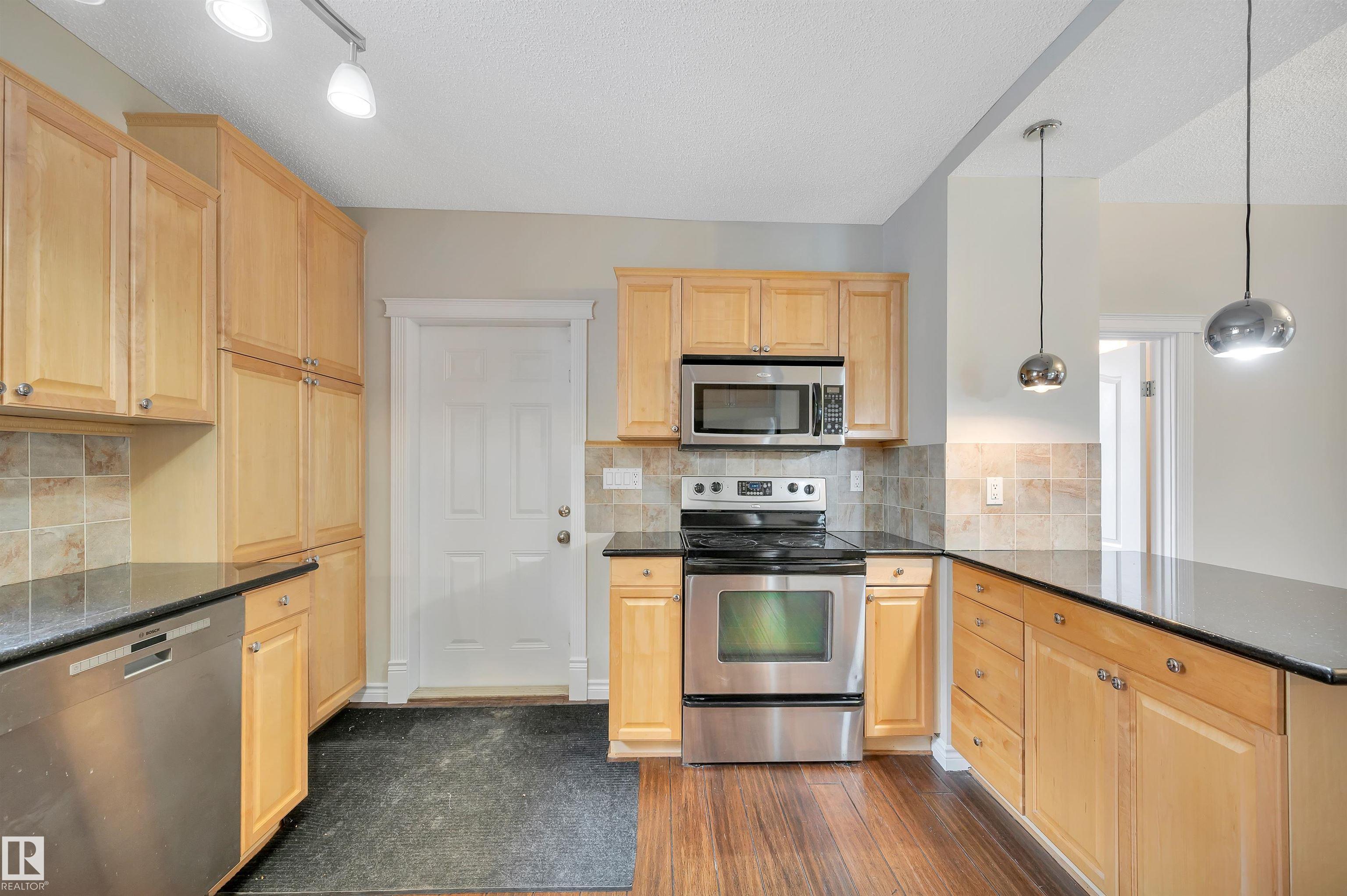 Photo 17 at 11028 84 Avenue NW, Garneau, Edmonton
