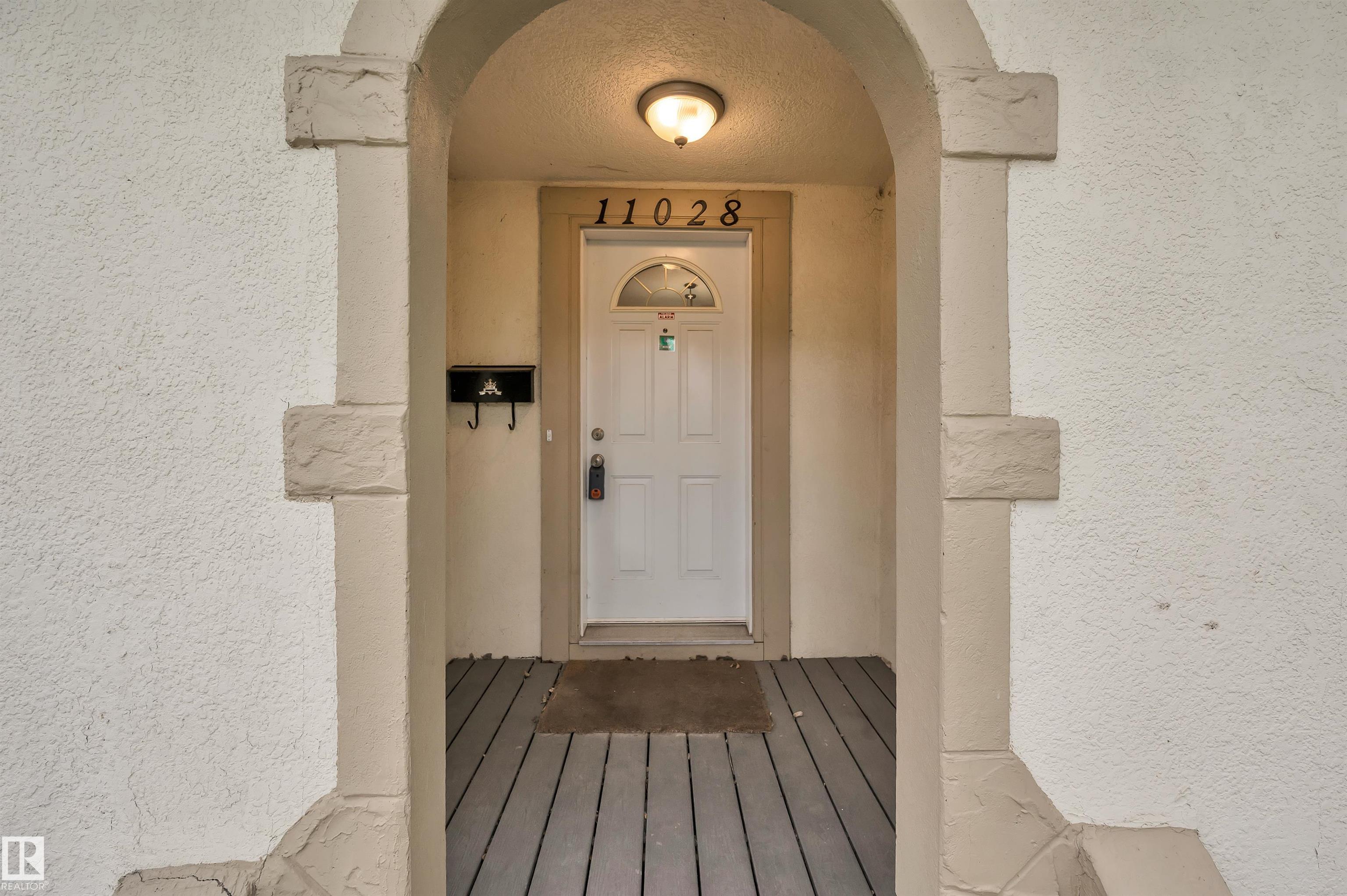 11028 84 Avenue NW, Garneau, Edmonton