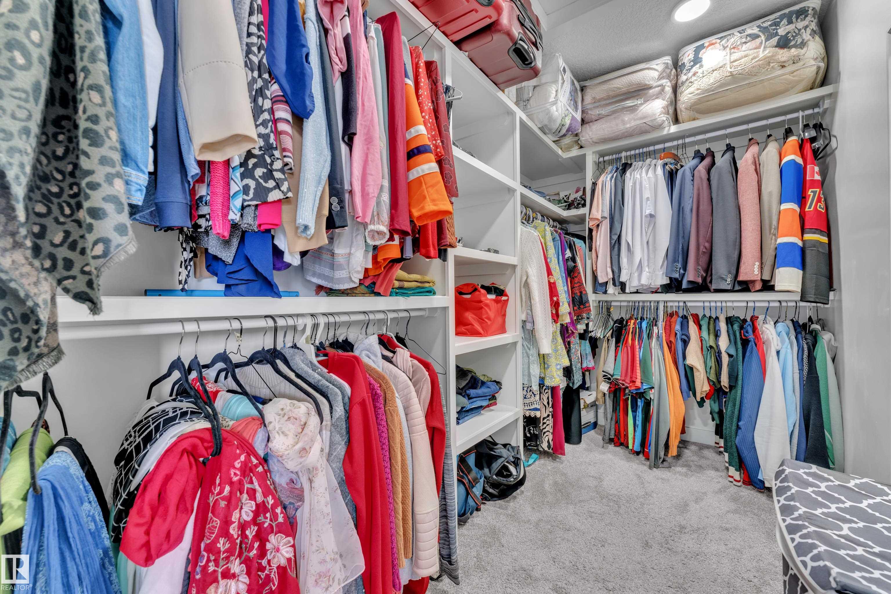 https://zimg.paragon.ice.com/ParagonImages/Property/PM/RAE/225402103/32/0/0/698200b64b8097048c5b76e6472da1e2/1/95770c36fb549233143a685bb1bad4a3/225402103-fdb151d4-b02b-46ba-8889-c22c9faf97f2.JPG
