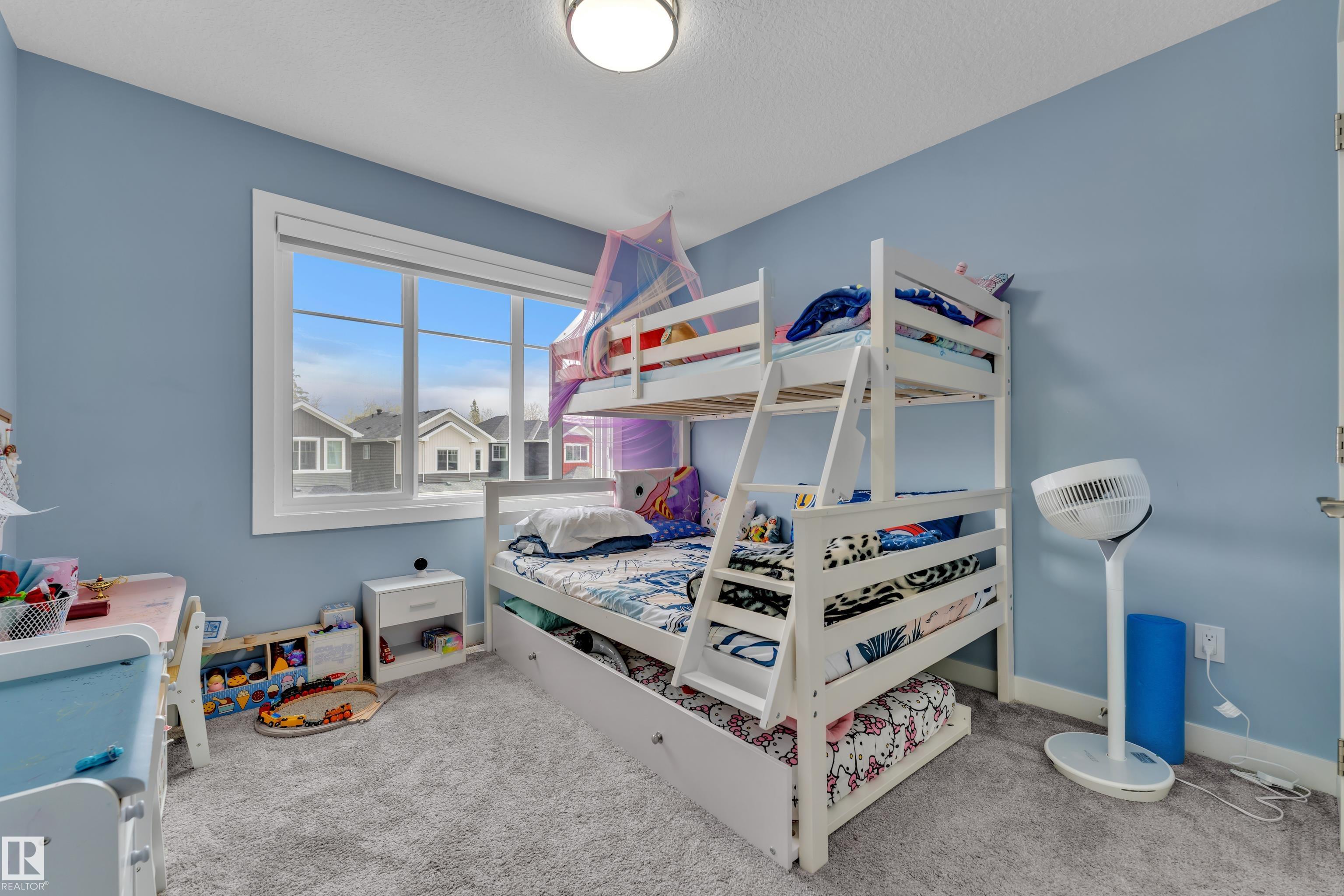 https://zimg.paragon.ice.com/ParagonImages/Property/PM/RAE/225402103/35/0/0/5a0a77e6145e52b4e0919ab2be6edc4d/1/95770c36fb549233143a685bb1bad4a3/225402103-e05a37a9-99f0-480a-9336-20368f35a8a1.JPG