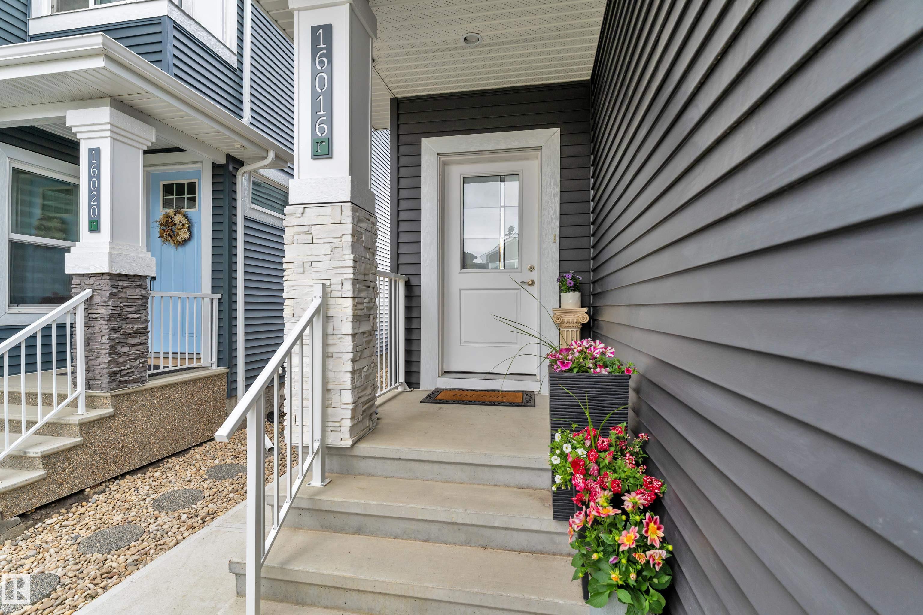 Picture for 16016 34 AV SW