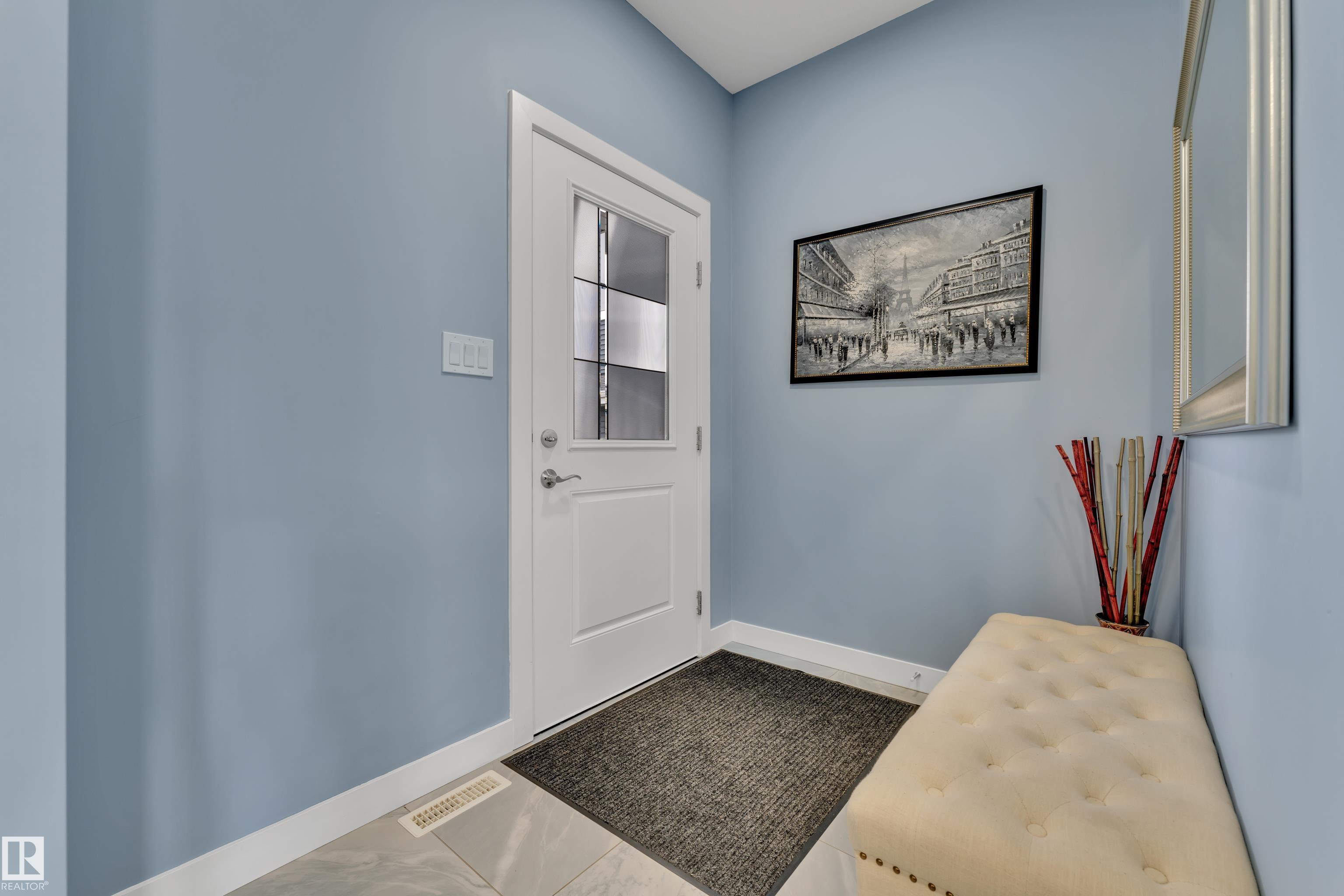 Picture for 16016 34 AV SW