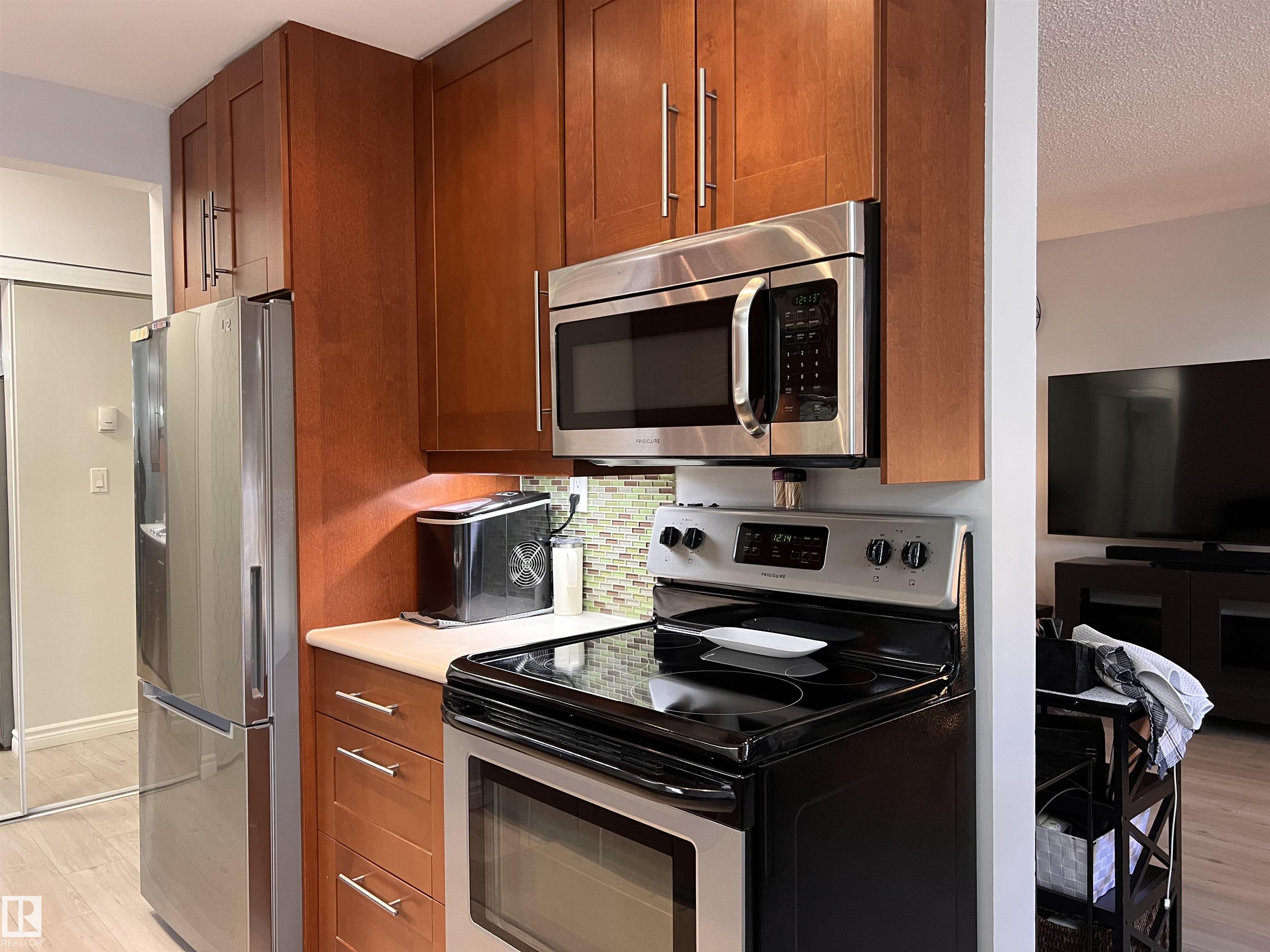 Photo 17 at 106 - 10421 93 Street NW, Boyle Street, Edmonton