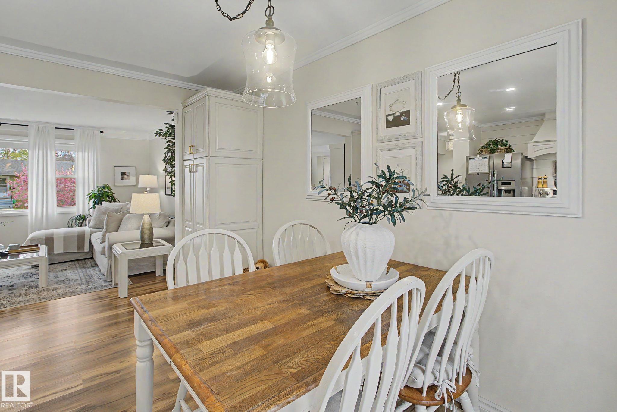 Photo 14 at 11918 43 Street NW, Beacon Heights, Edmonton