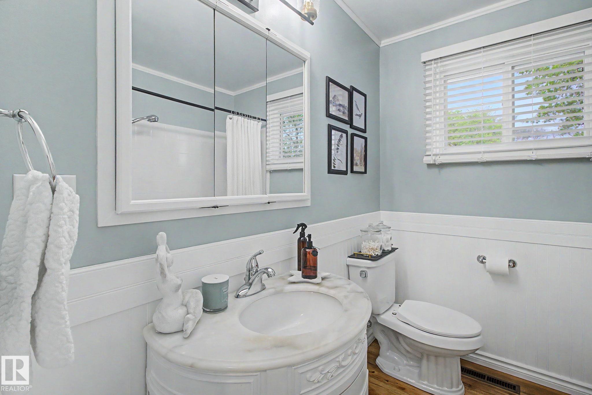 Photo 18 at 11918 43 Street NW, Beacon Heights, Edmonton