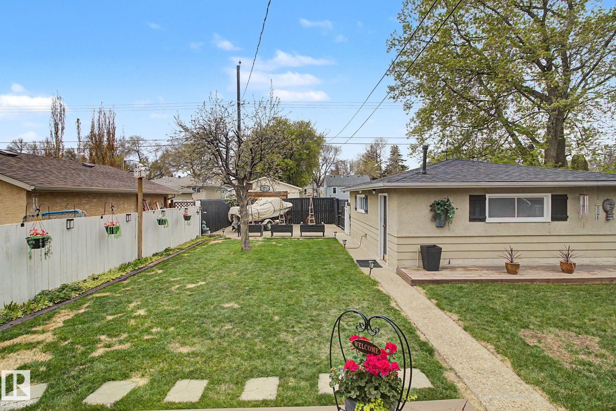 Photo 44 at 11918 43 Street NW, Beacon Heights, Edmonton