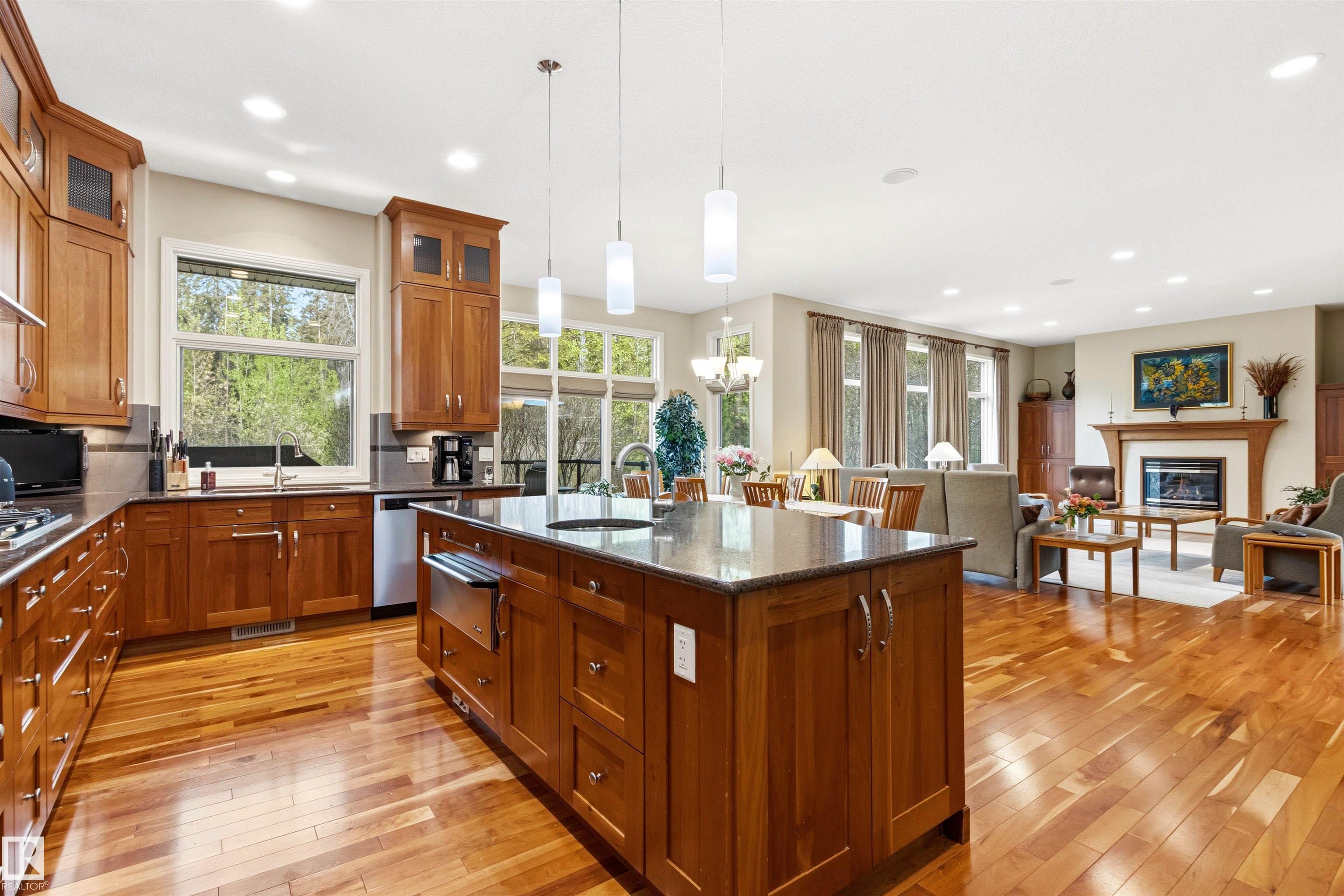 https://zimg.paragon.ice.com/ParagonImages/Property/PM/RAE/225402115/20/0/0/a73bc7b5596902c1b20476c0f3d7eab2/1/b2412a2cbce22795cc66dc75327011f3/225402115-36f0f00b-e993-4cab-a583-e9d959d8c7aa.JPG