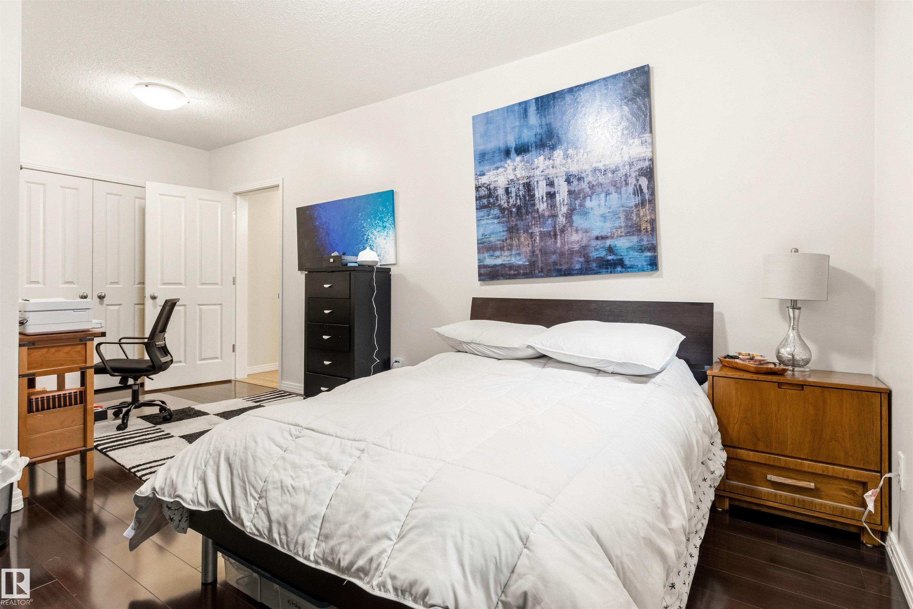 https://zimg.paragon.ice.com/ParagonImages/Property/PM/RAE/225402115/52/0/0/bbd480c4afd3104fbdf3f8291212a9f6/1/b2412a2cbce22795cc66dc75327011f3/225402115-d50be318-fbe1-49a1-a1f0-4fb84ae30e50.JPG