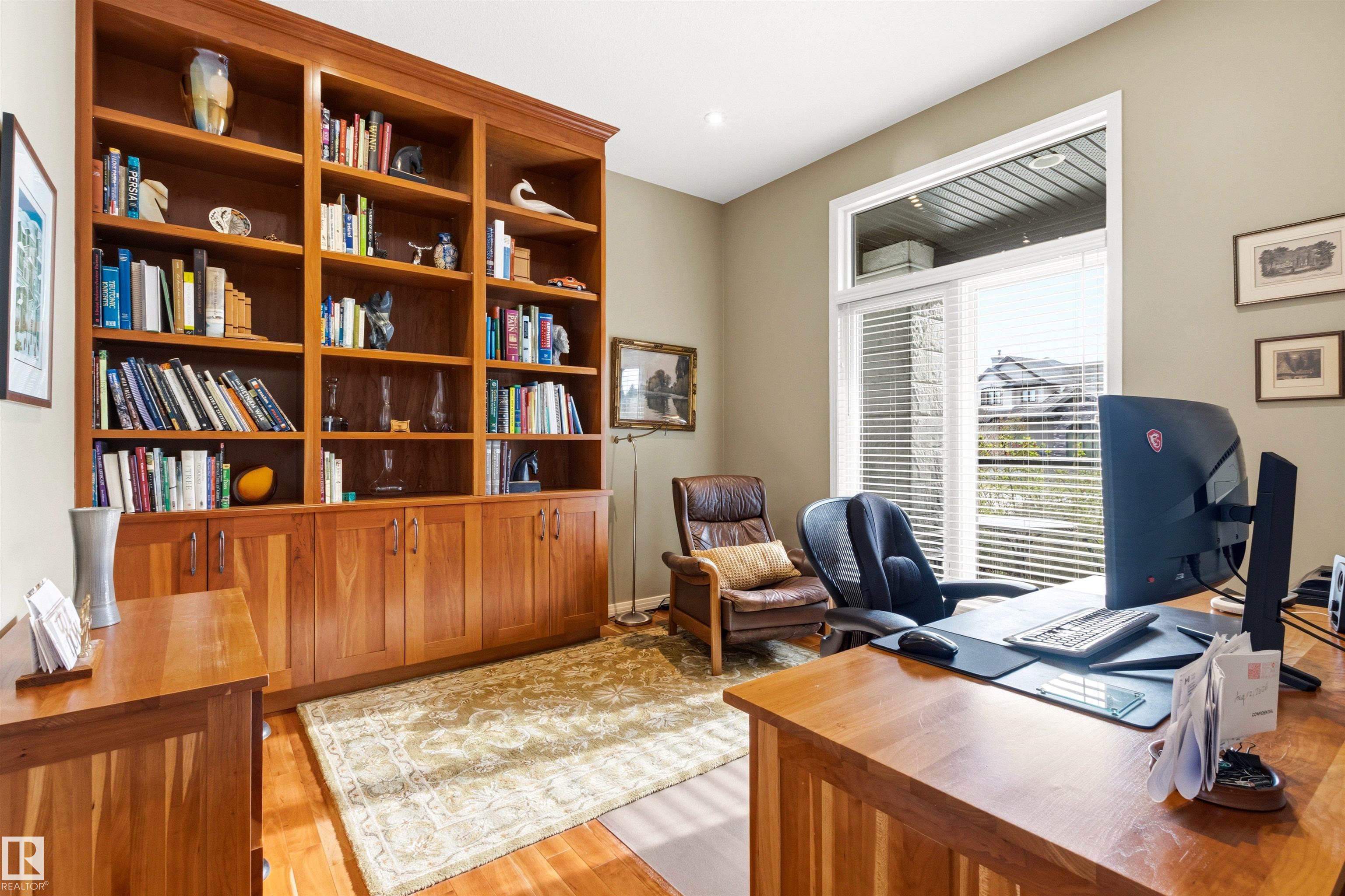 https://zimg.paragon.ice.com/ParagonImages/Property/PM/RAE/225402115/6/0/0/691432cc34f77636b9aafef1684fcf8b/1/b2412a2cbce22795cc66dc75327011f3/225402115-ef53ad21-b721-4554-8eaf-1841855543c4.JPG