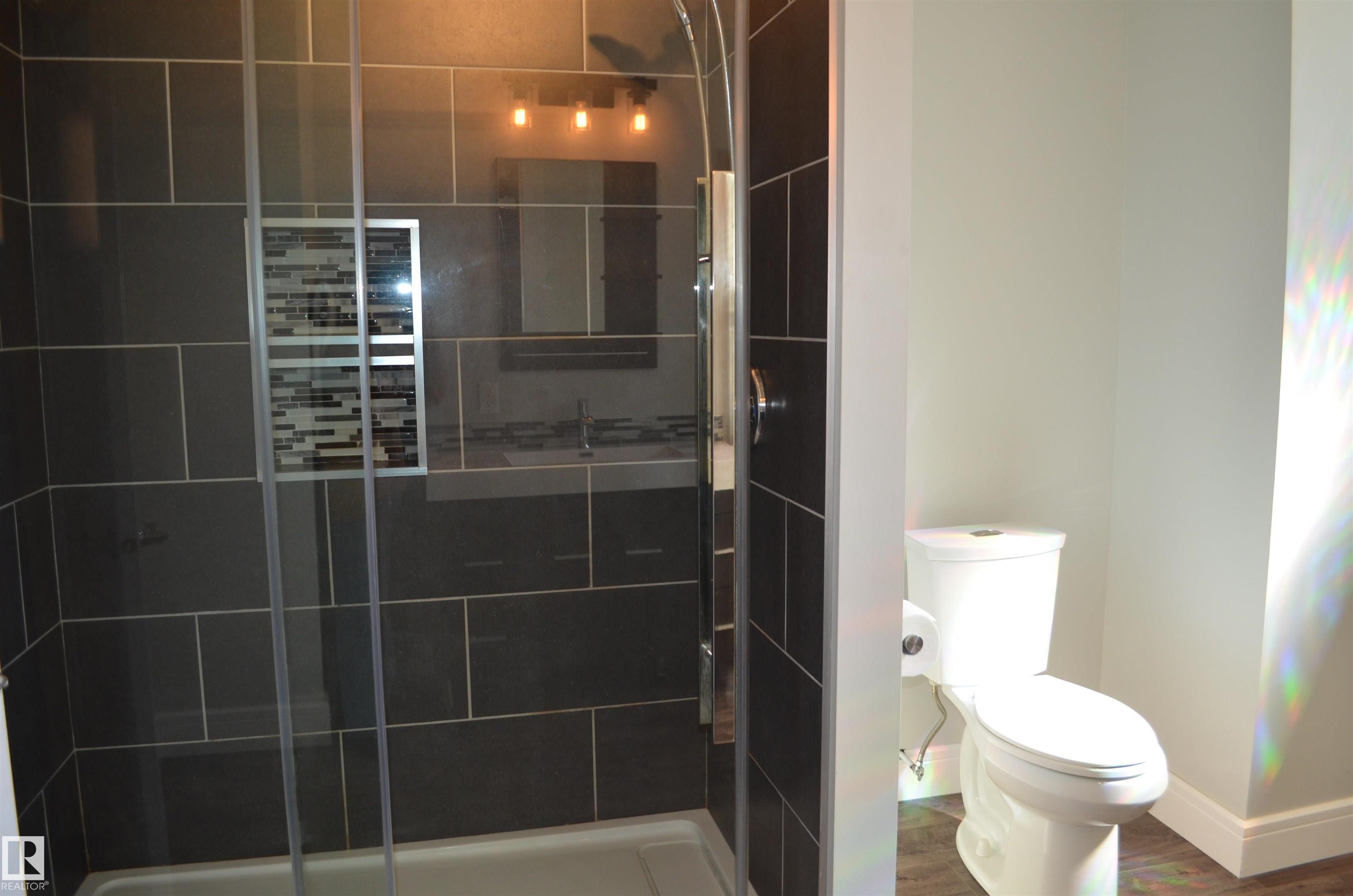 Photo 24 at 10527 81 Street NW, Forest Heights, Edmonton