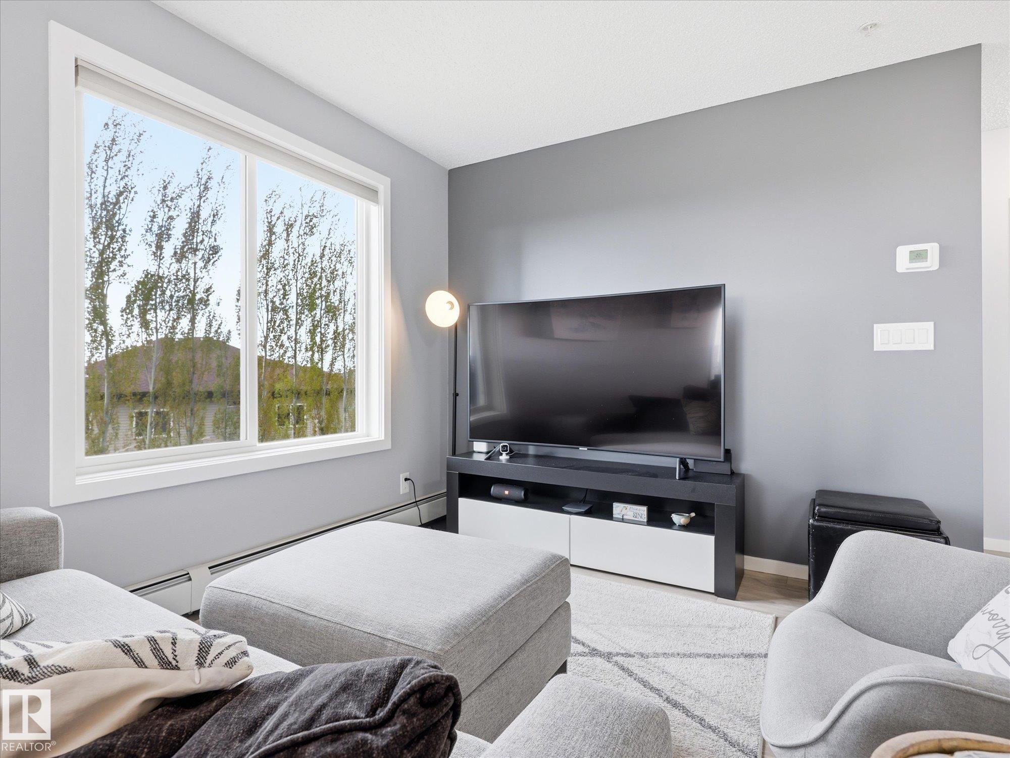 Photo 9 at 302 - 5521 7 Avenue SW, Charlesworth, Edmonton