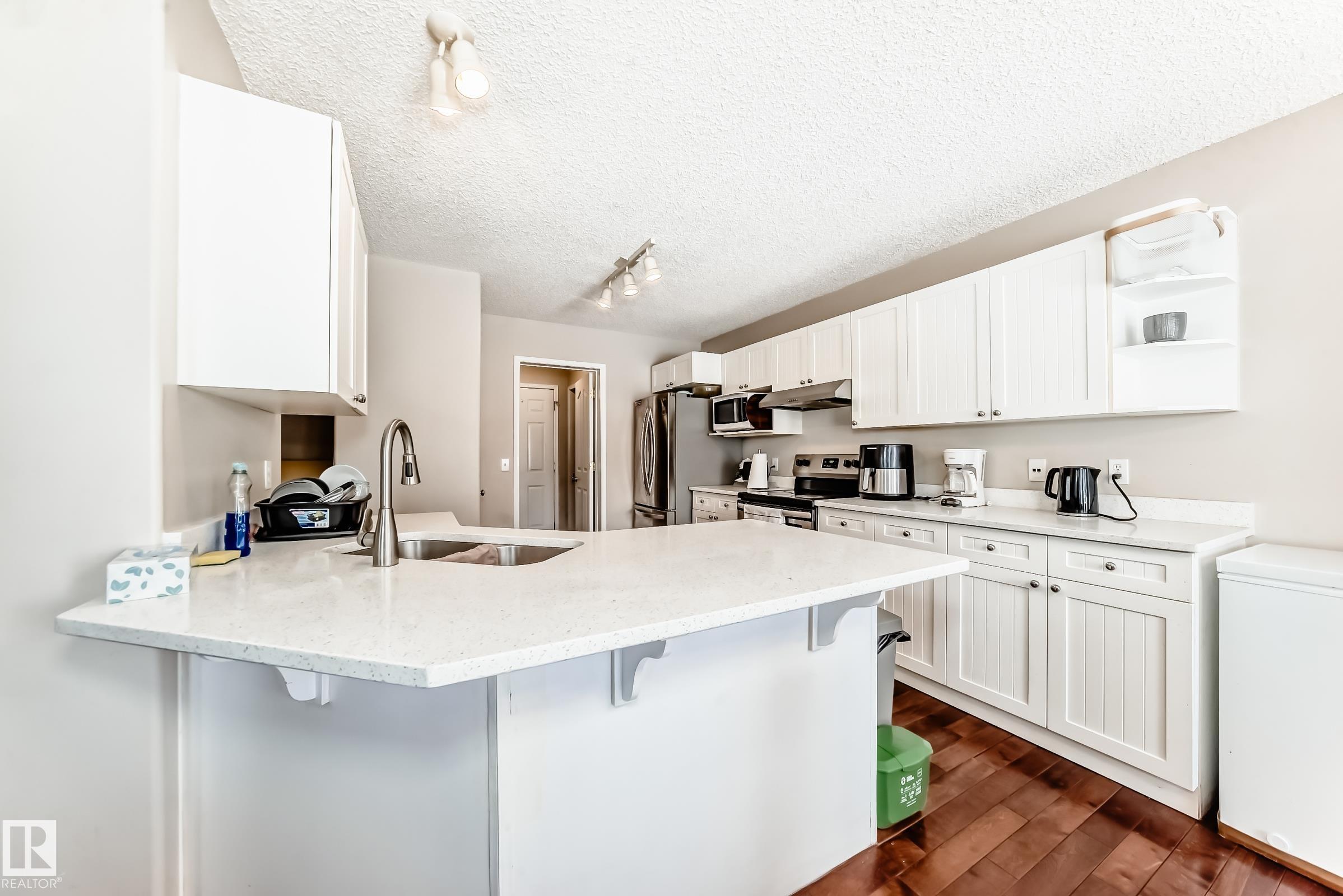 Photo 12 at 19024 50 Avenue NW, Jamieson Place, Edmonton