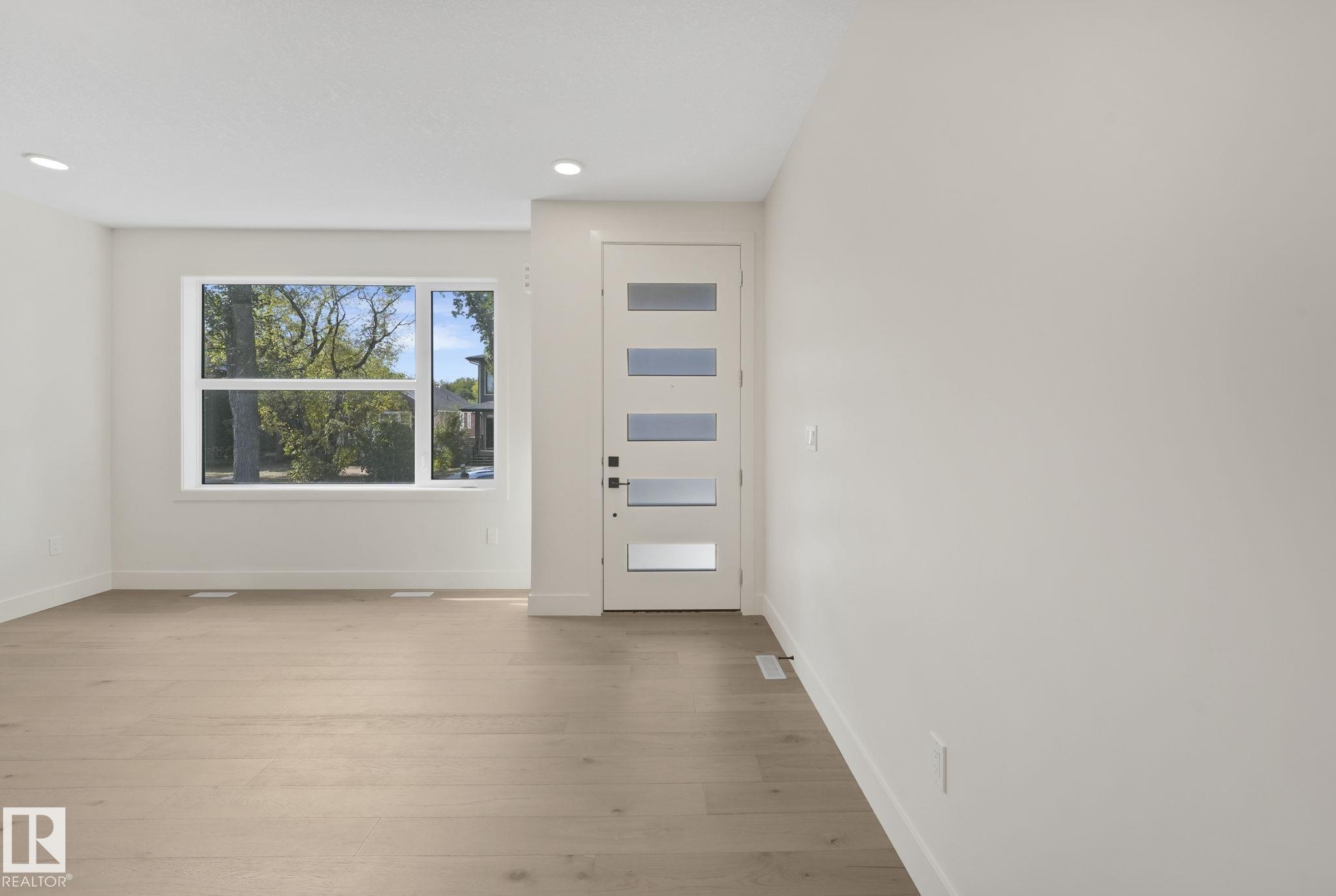 Photo 6 at 10965 129 Street NW, Westmount, Edmonton