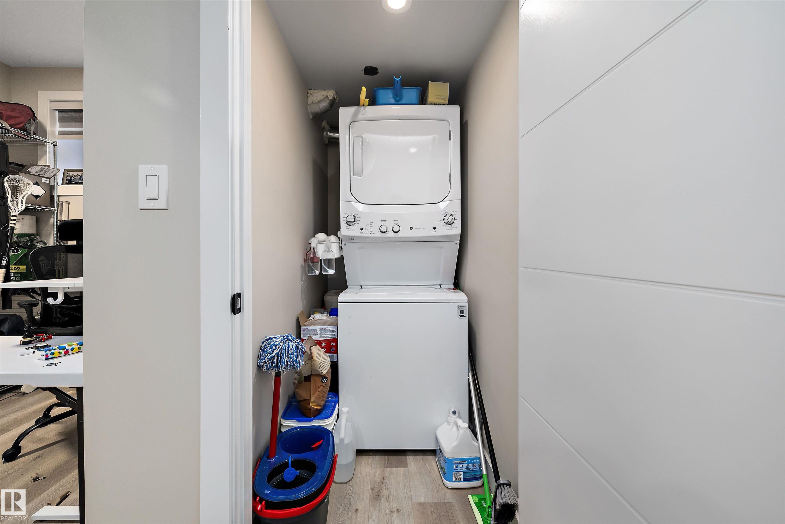 Photo 33 at 7208 78 Avenue NW, King Edward Park, Edmonton