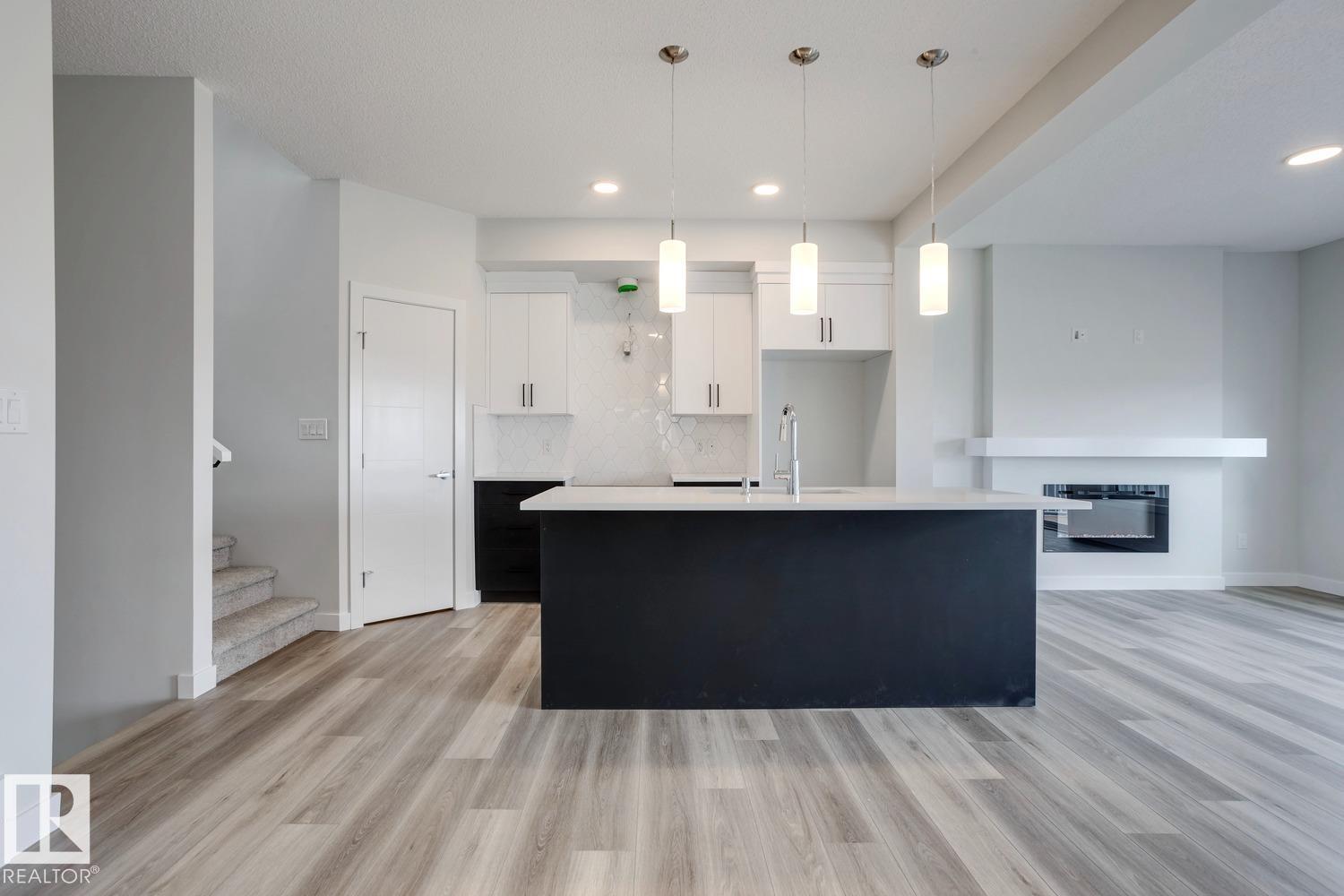 308 Brae Way, Black Stone, Leduc