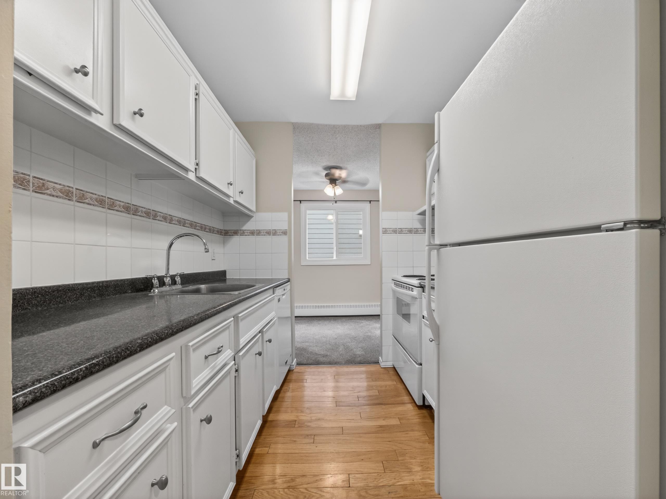 Photo 7 at 204 - 10731 84 Avenue NW, Garneau, Edmonton