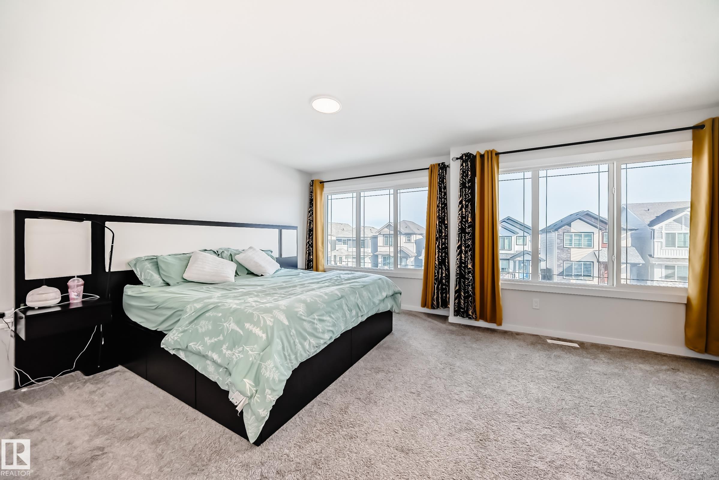 https://zimg.paragon.ice.com/ParagonImages/Property/PM/RAE/225402146/17/0/0/c0fa915e9fbbf4006415ade29e95b21f/1/26a78871467eb368f0f5327ba849e05b/225402146-63EC493C-2A6C-4D42-BEB1-17A220943515.JPG