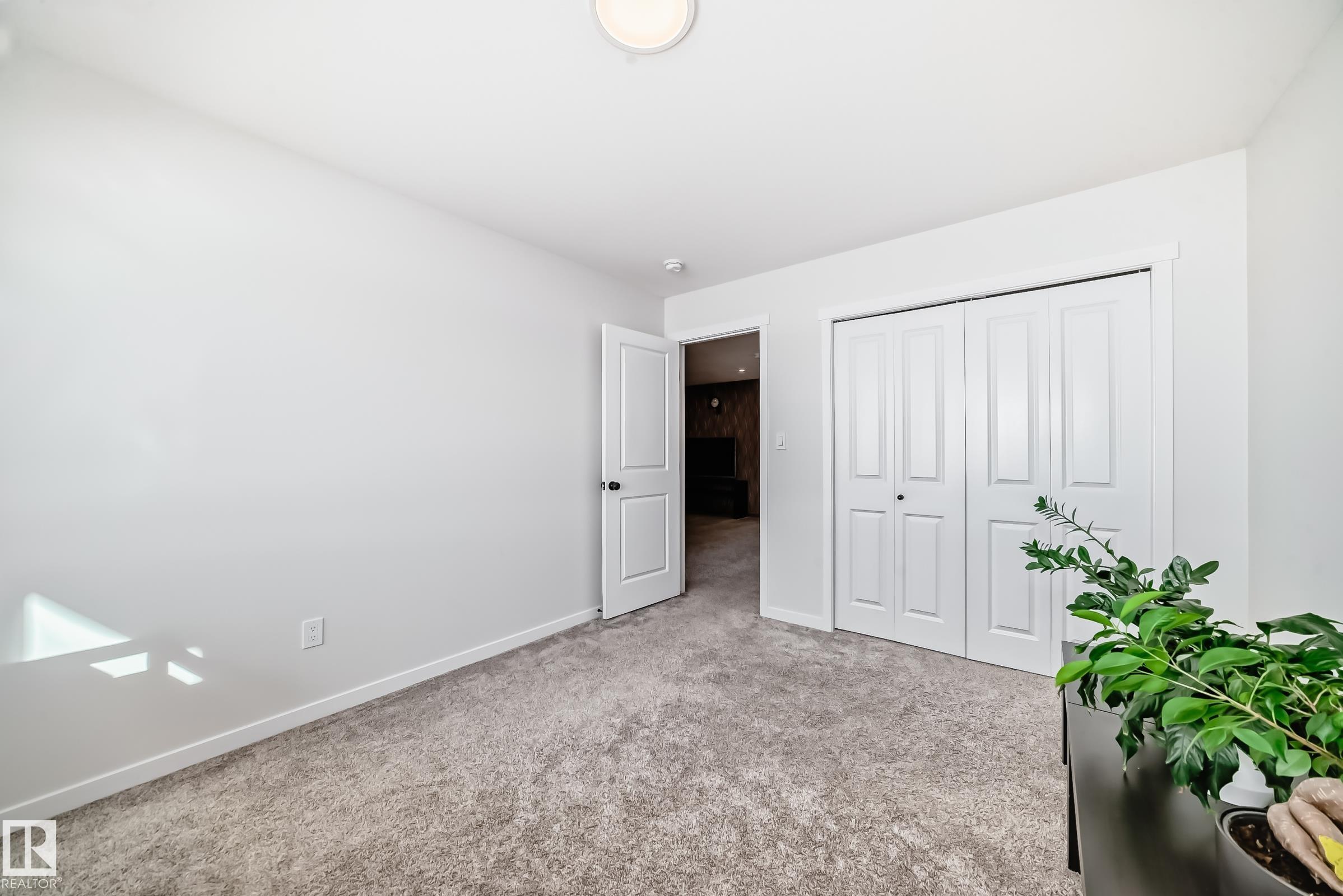 https://zimg.paragon.ice.com/ParagonImages/Property/PM/RAE/225402146/25/0/0/dd033140fda3e11fb354034e42a047f4/1/26a78871467eb368f0f5327ba849e05b/225402146-613A1B76-23B5-41A2-A2BA-813428277252.JPG