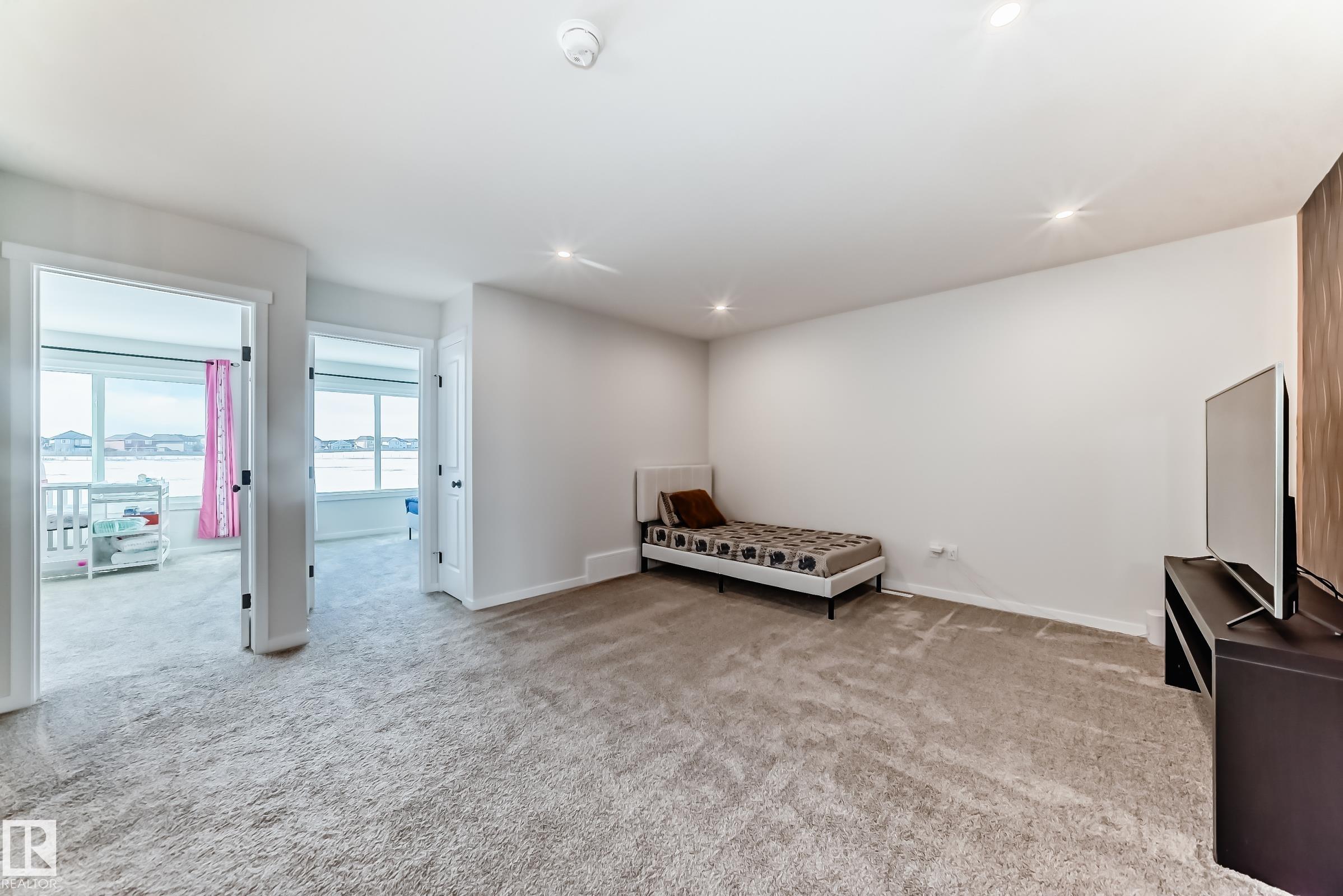 https://zimg.paragon.ice.com/ParagonImages/Property/PM/RAE/225402146/27/0/0/4586588787511e817baefb1600df0975/1/26a78871467eb368f0f5327ba849e05b/225402146-7231E6D7-7BA3-4226-A9CE-713005273D55.JPG